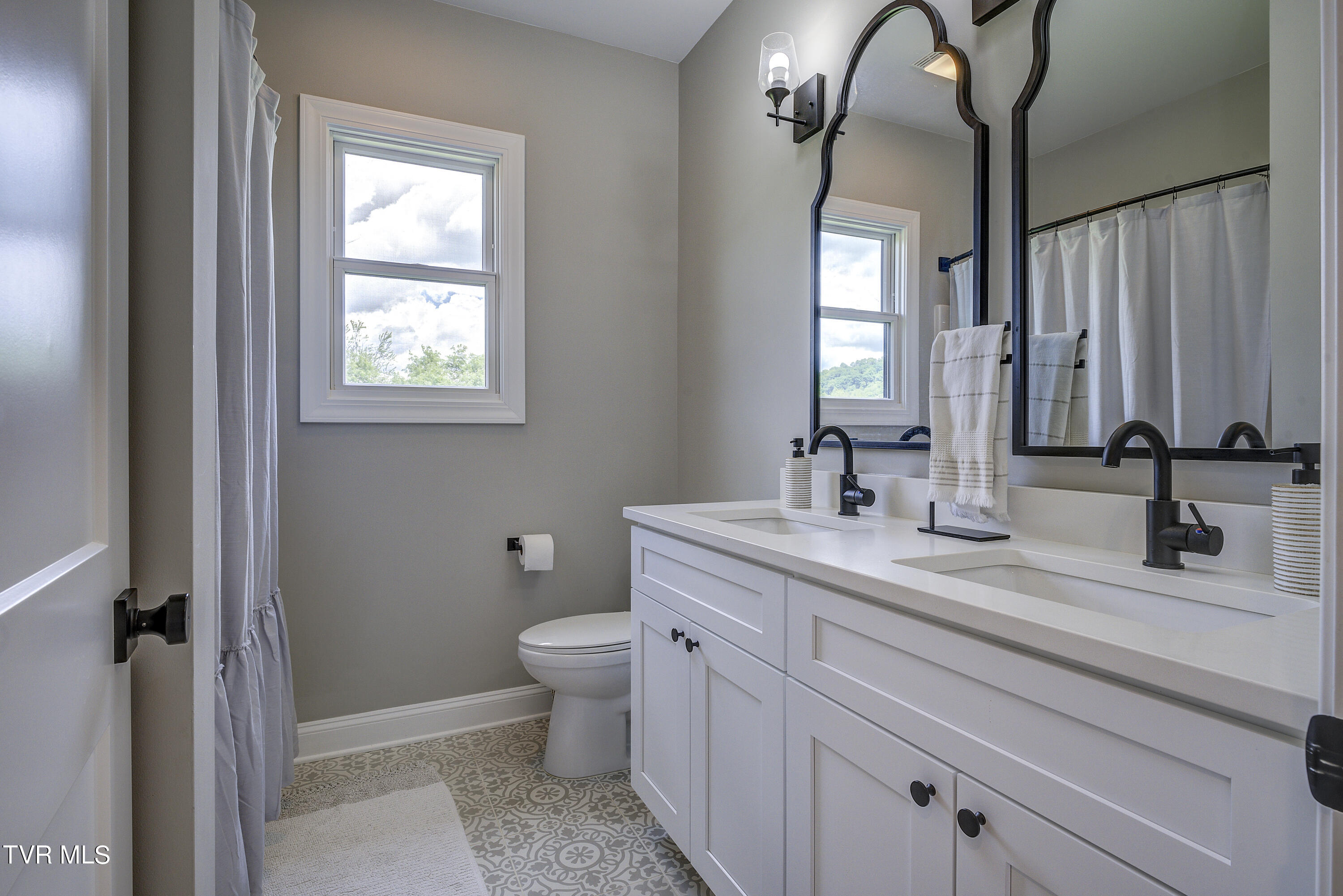 551 Pleasant Valley Road