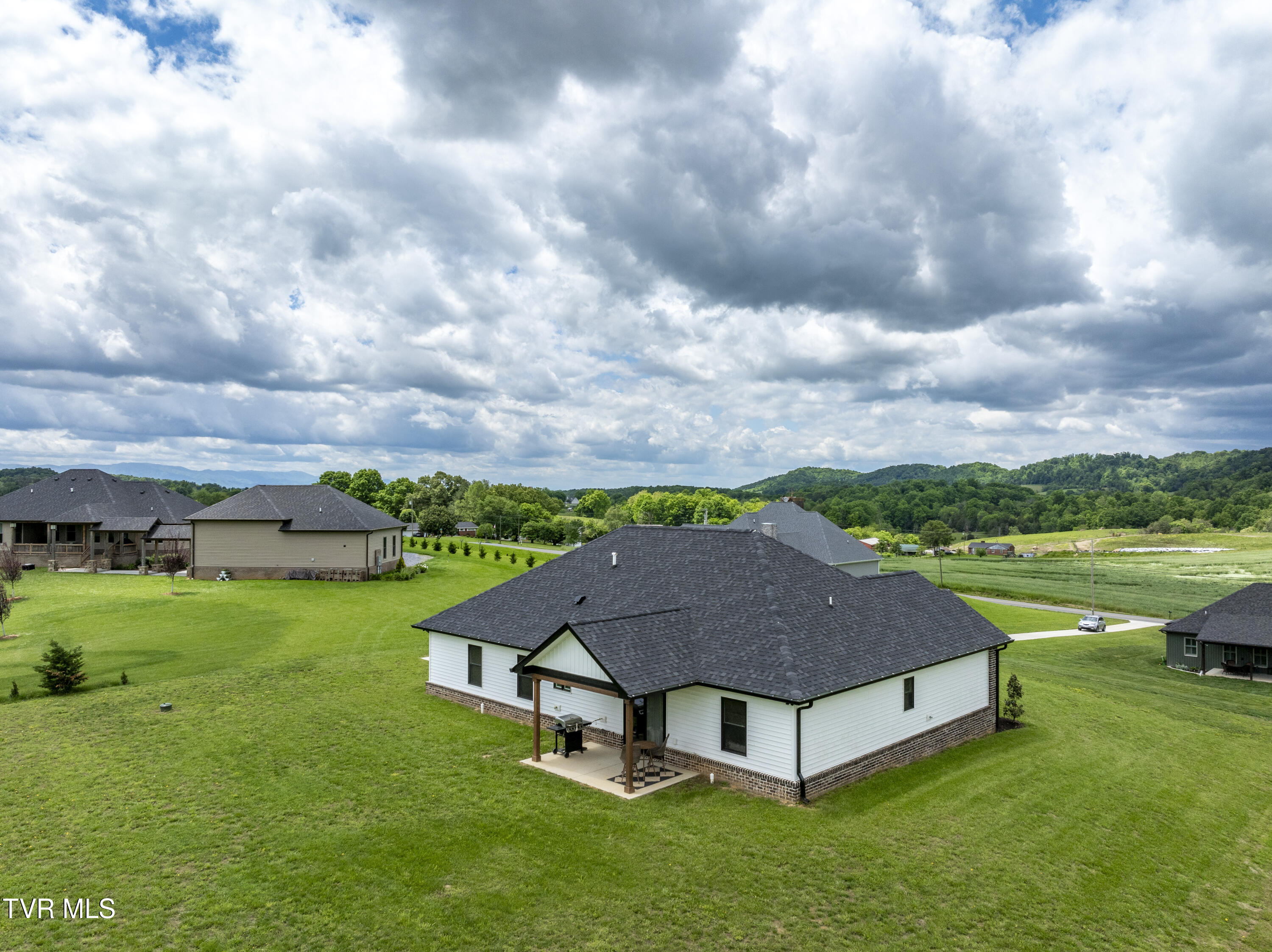 551 Pleasant Valley Road