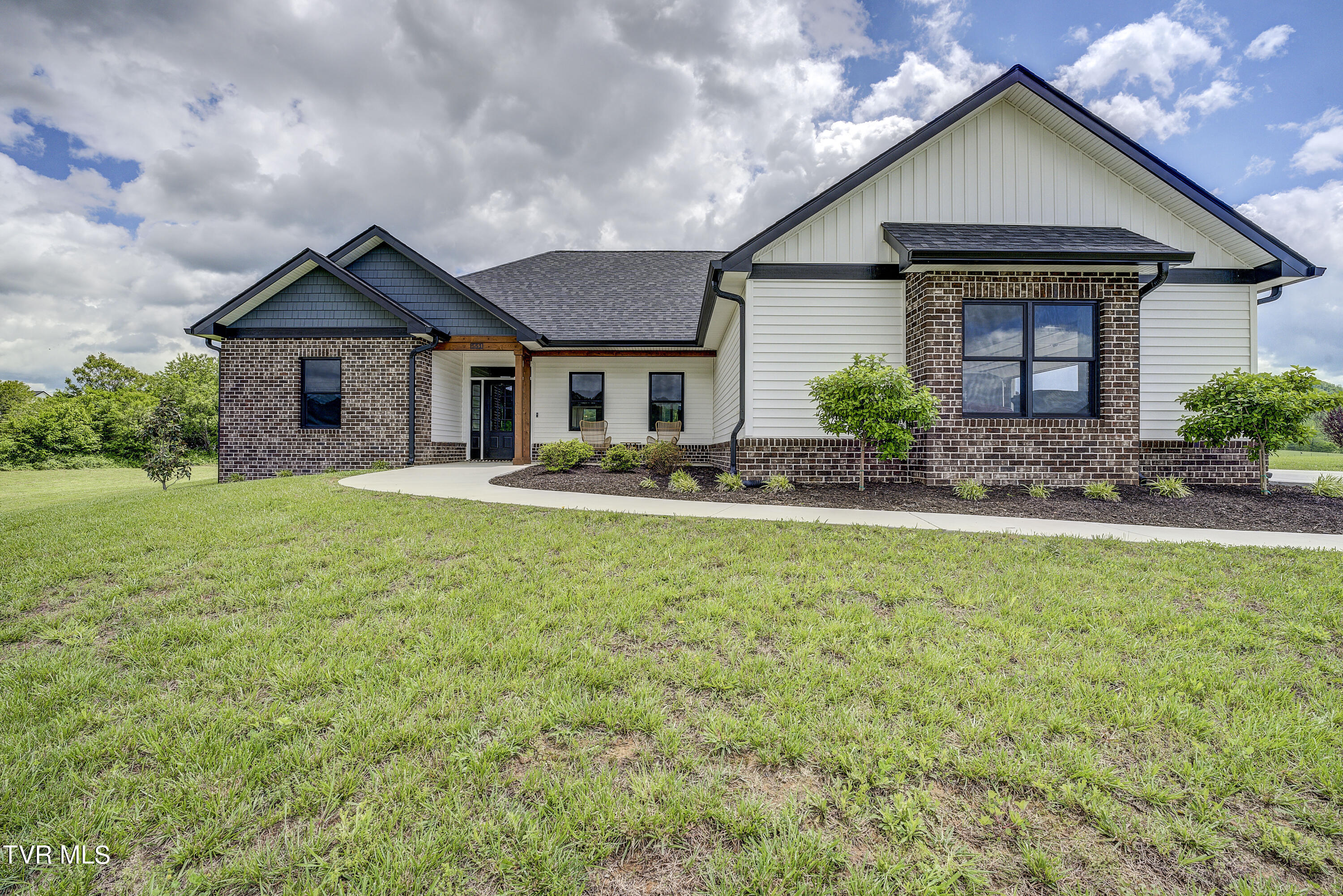 551 Pleasant Valley Road