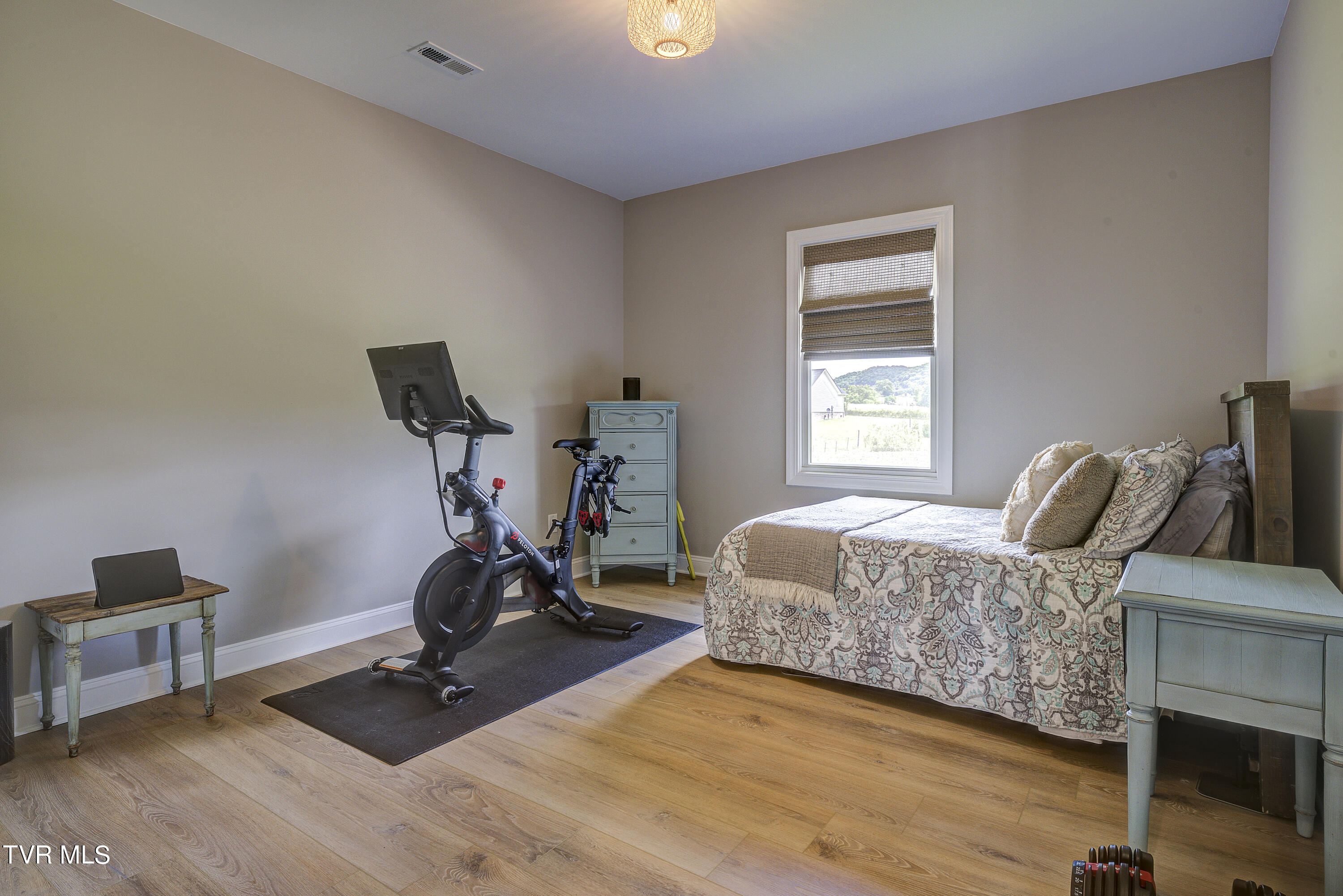 551 Pleasant Valley Road