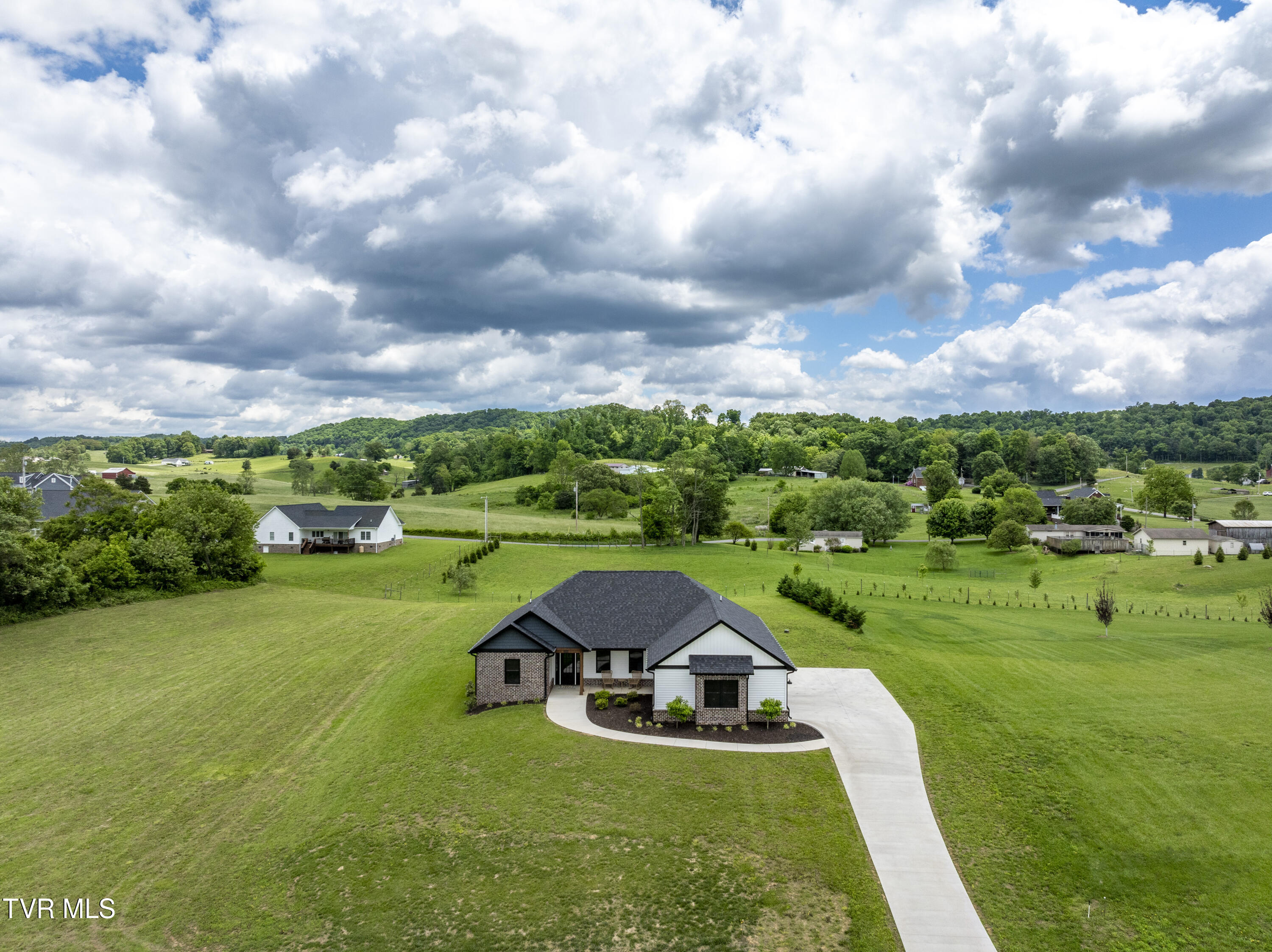 551 Pleasant Valley Road