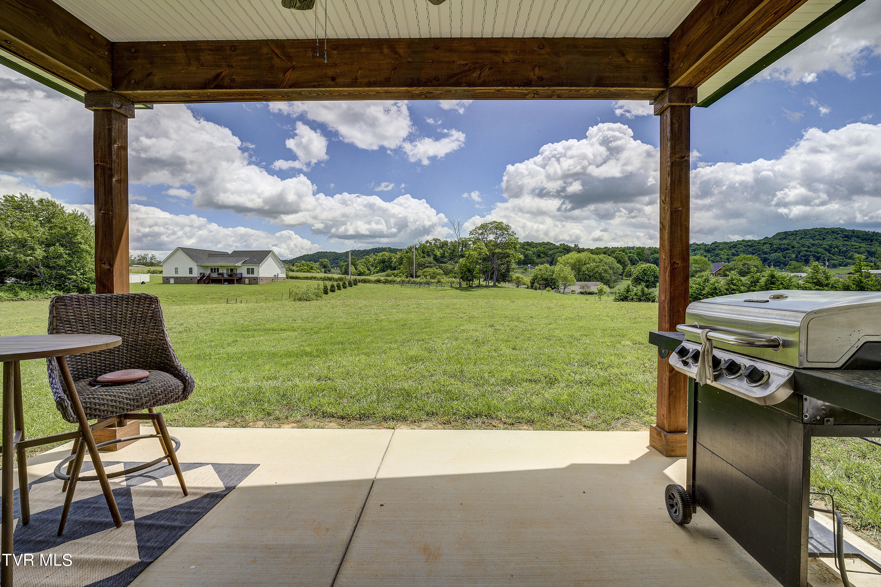 551 Pleasant Valley Road