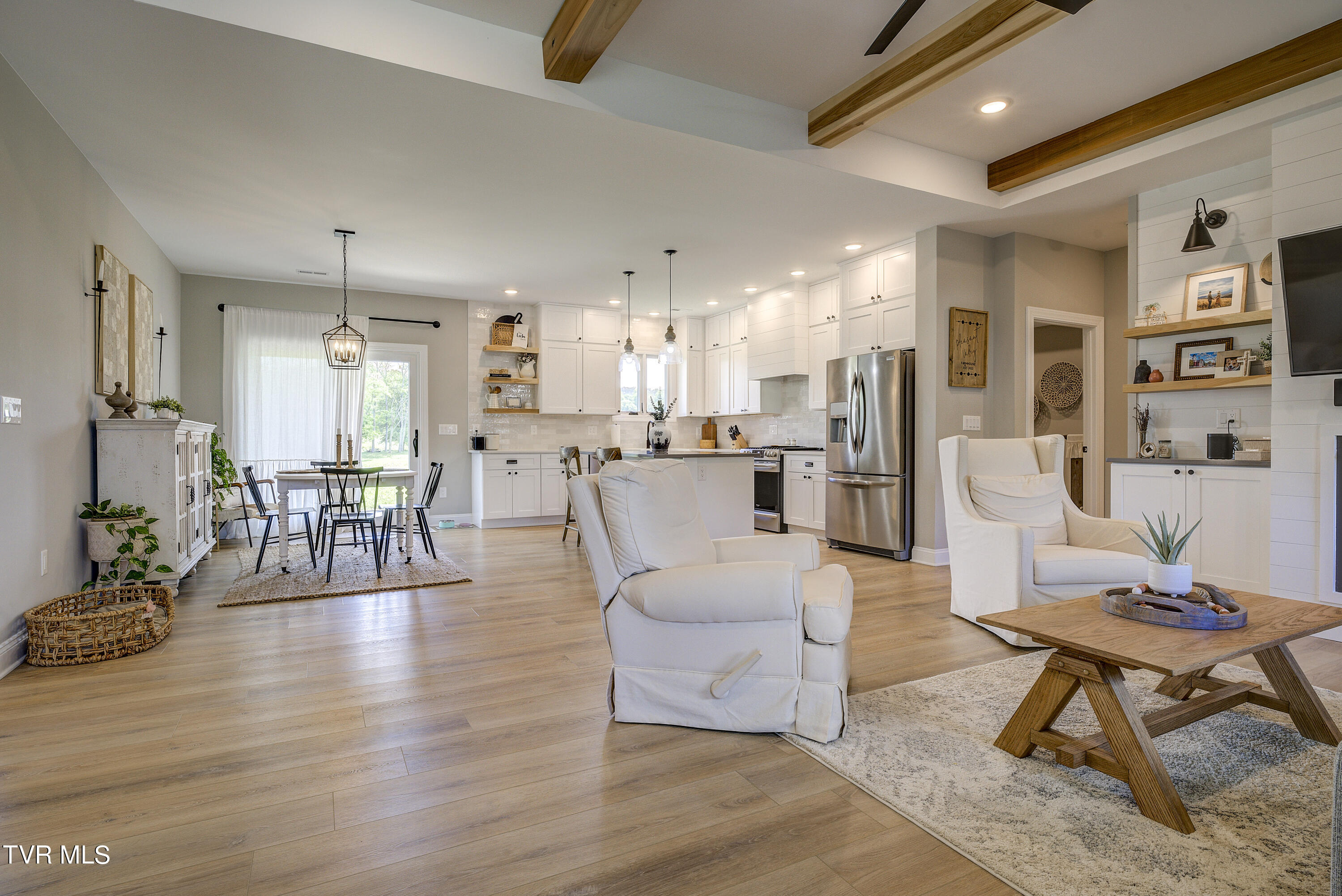 551 Pleasant Valley Road