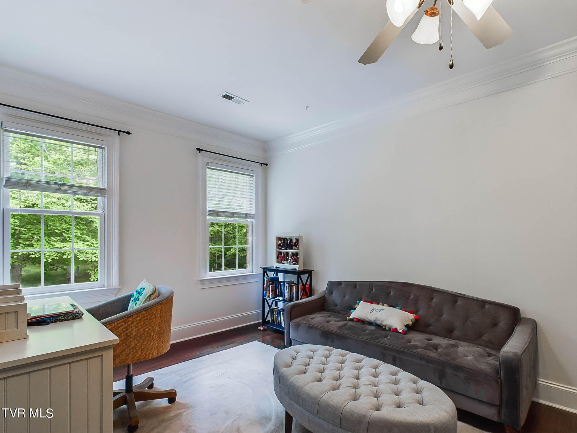 2660 Grand Oaks Drive