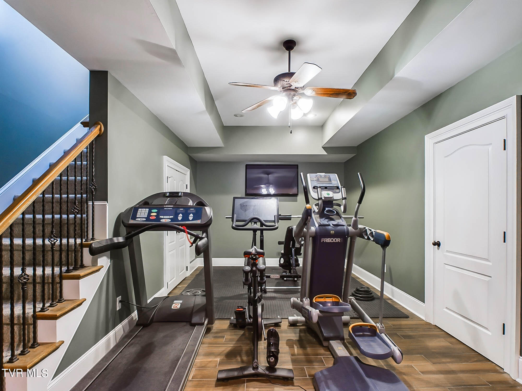 2660 Grand Oaks Drive