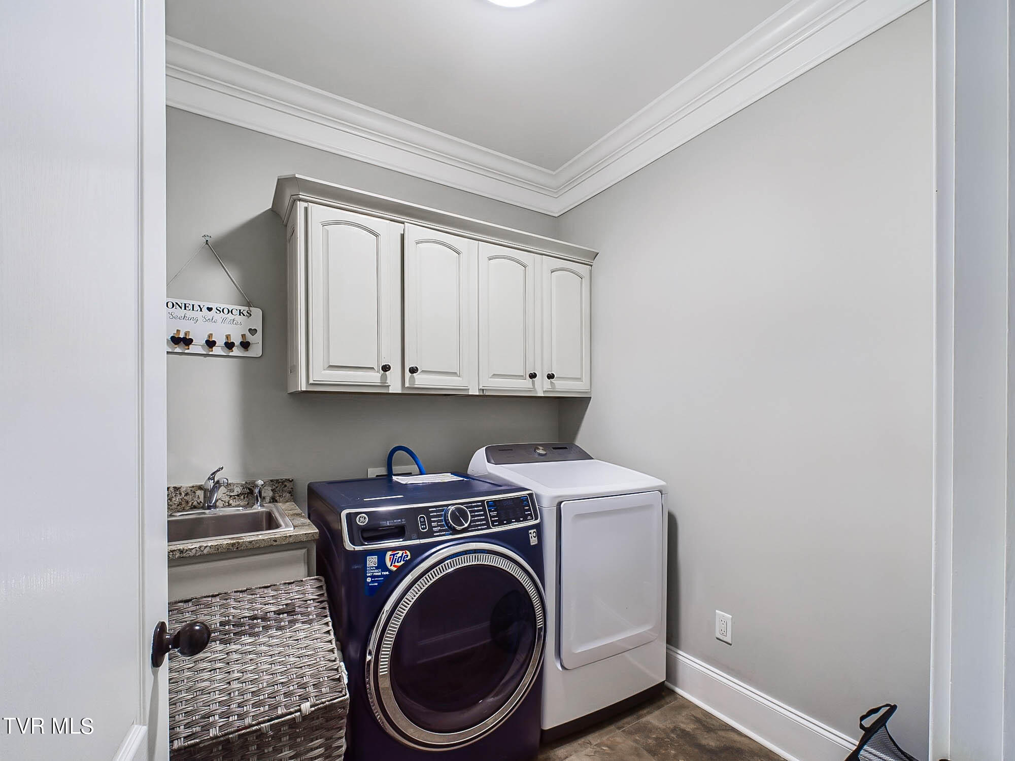 2660 Grand Oaks Drive