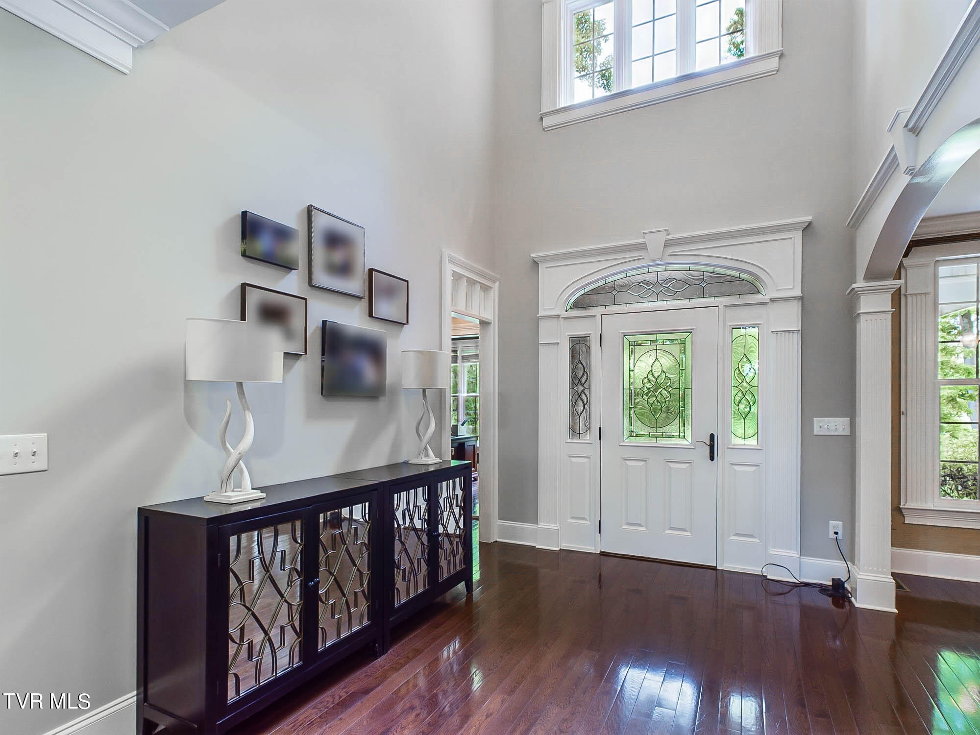 2660 Grand Oaks Drive