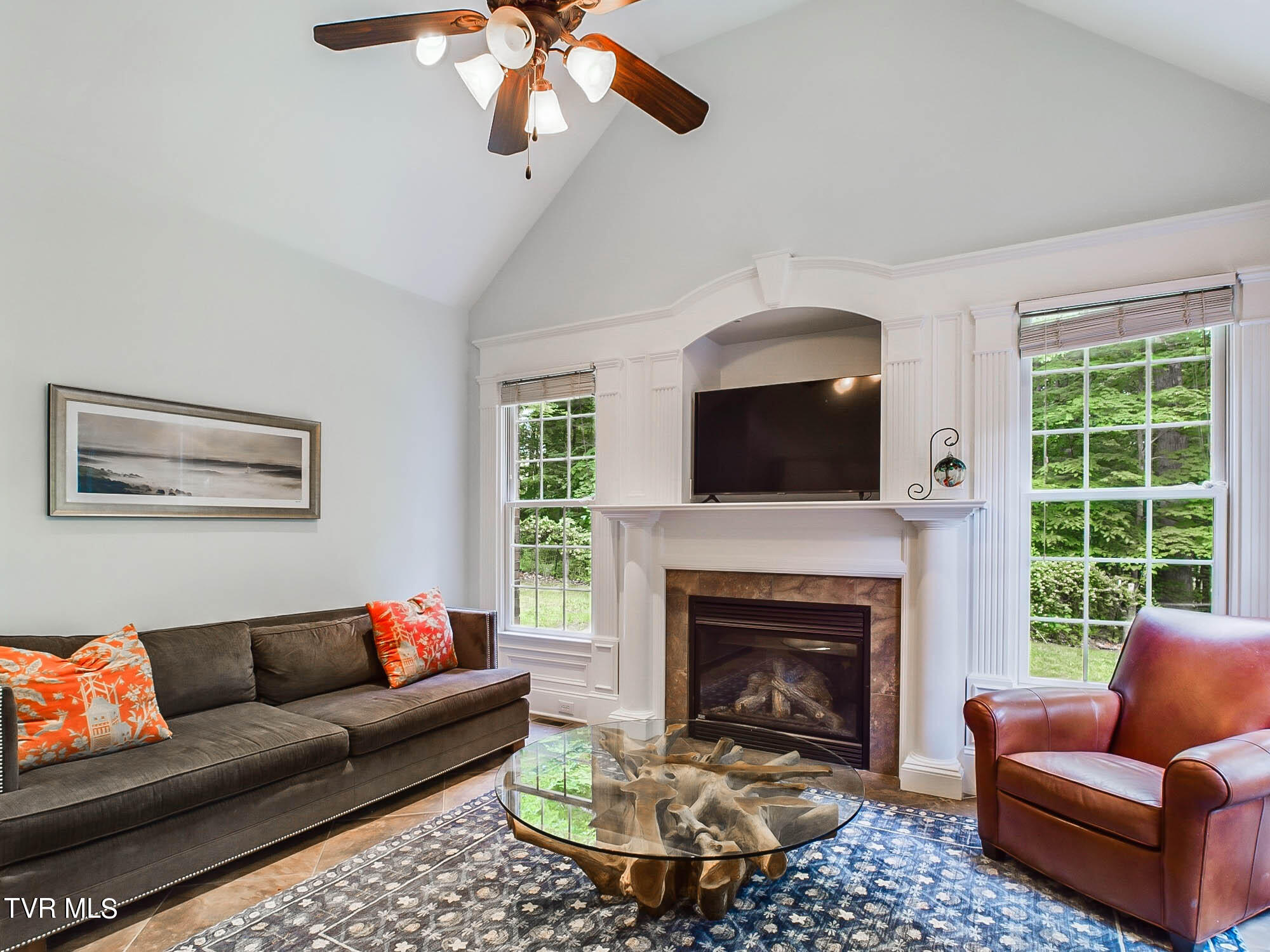 2660 Grand Oaks Drive