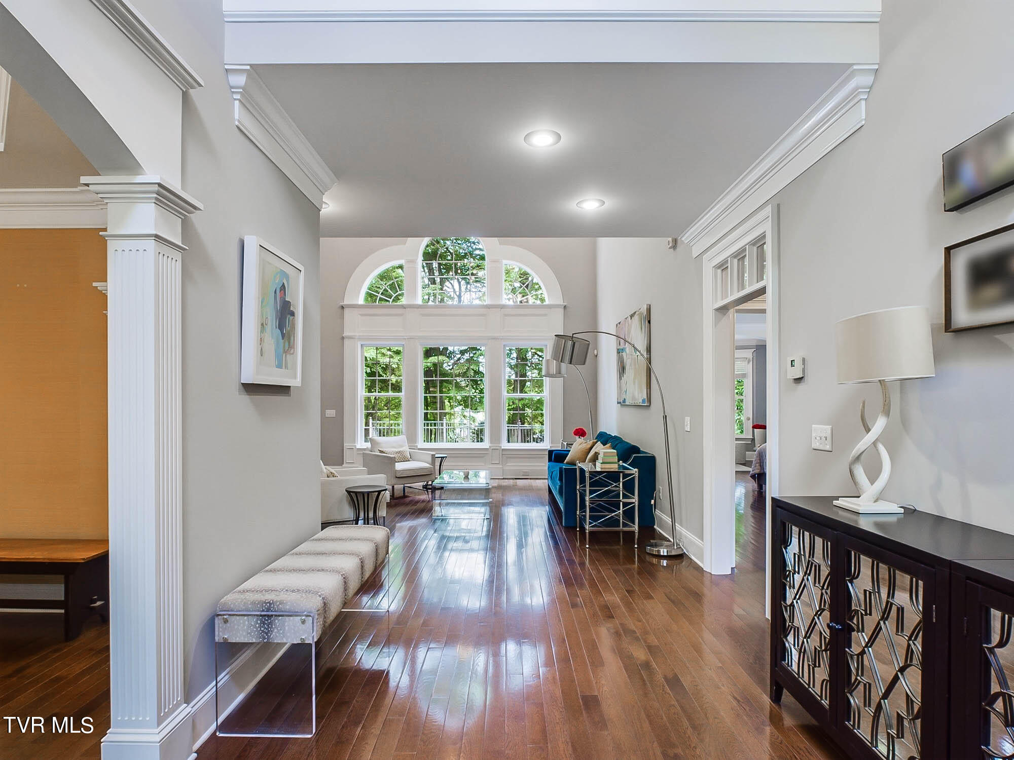 2660 Grand Oaks Drive