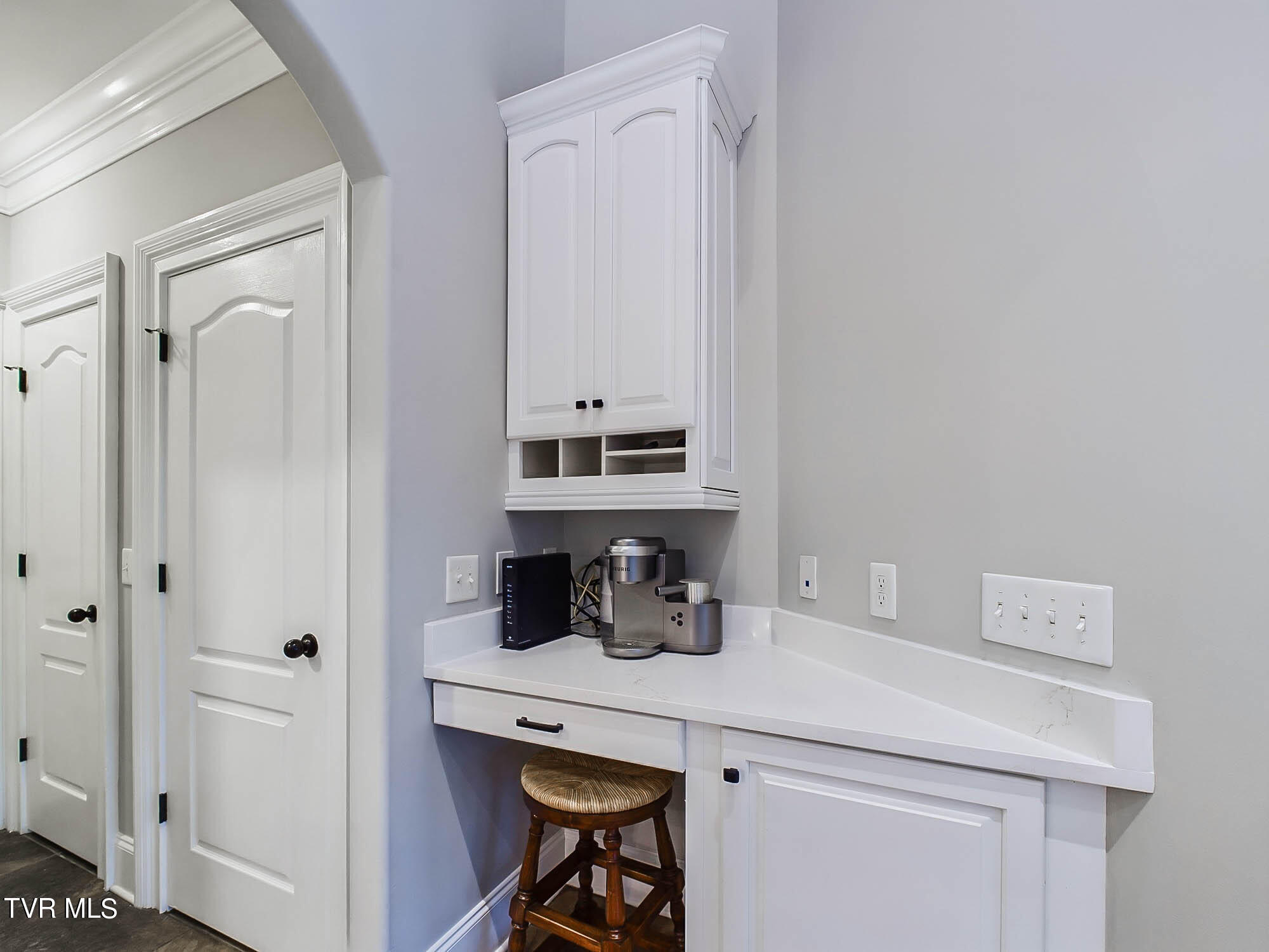 2660 Grand Oaks Drive