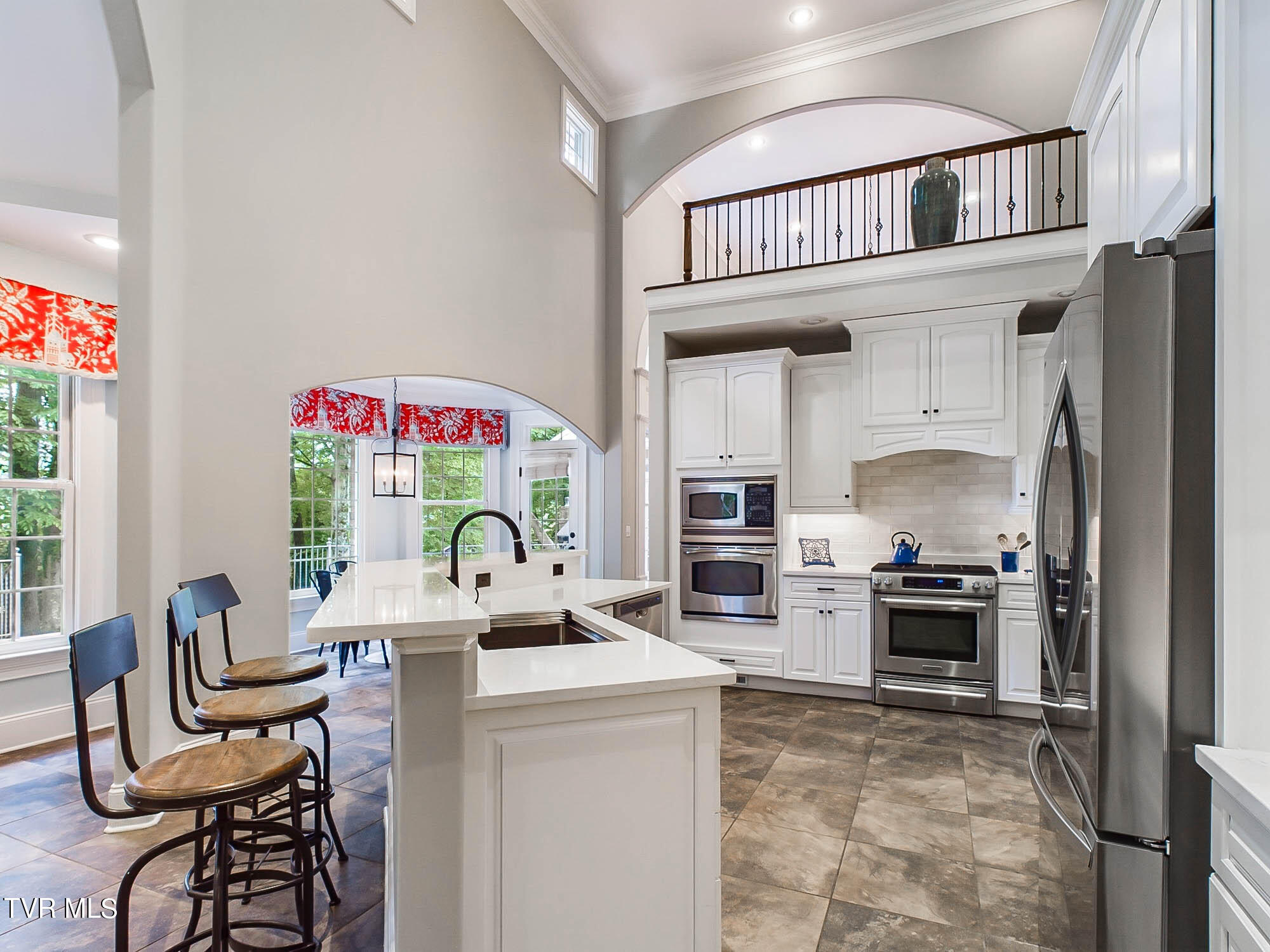 2660 Grand Oaks Drive