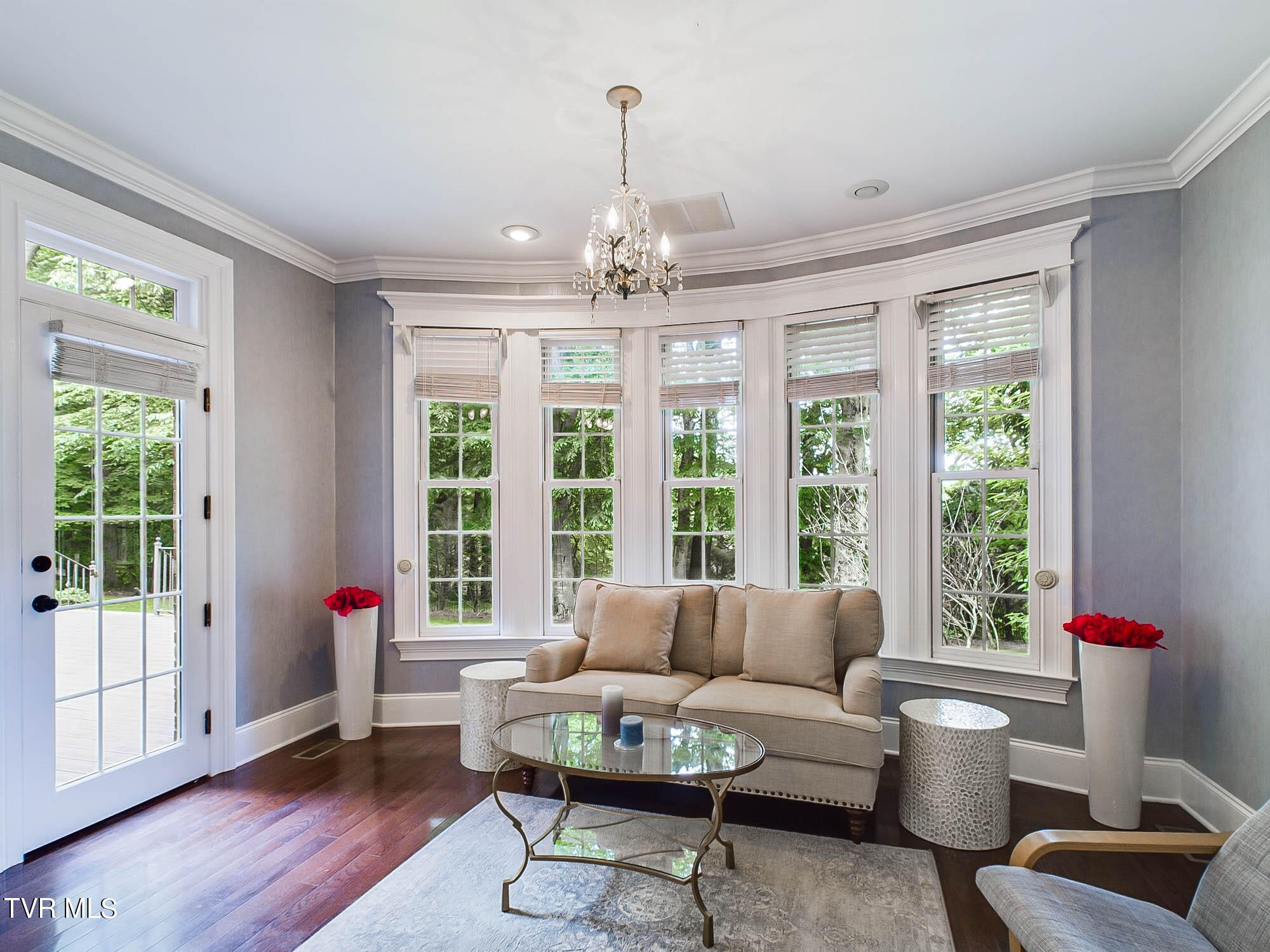 2660 Grand Oaks Drive