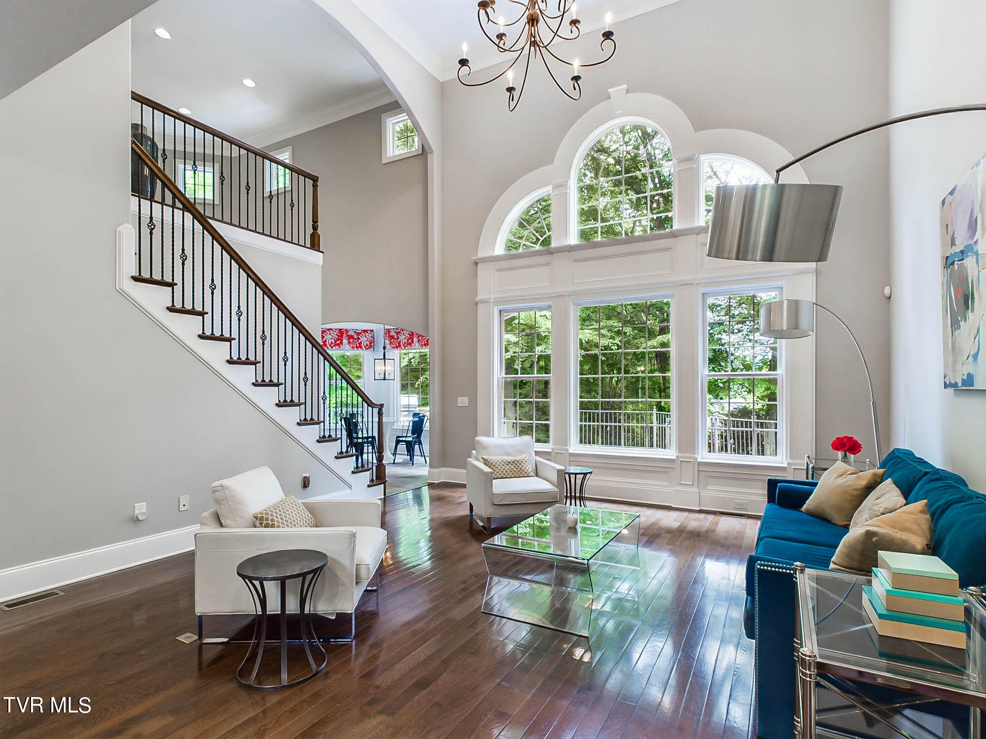 2660 Grand Oaks Drive