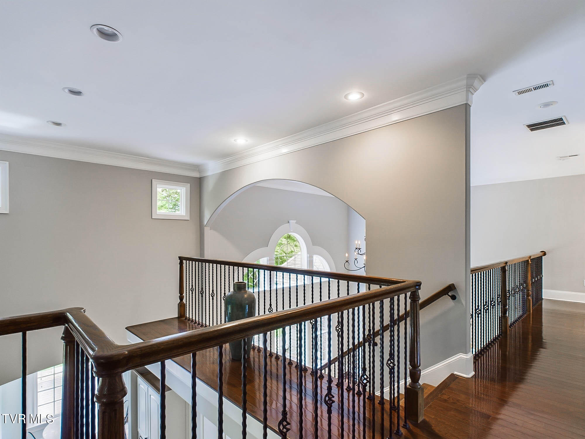 2660 Grand Oaks Drive