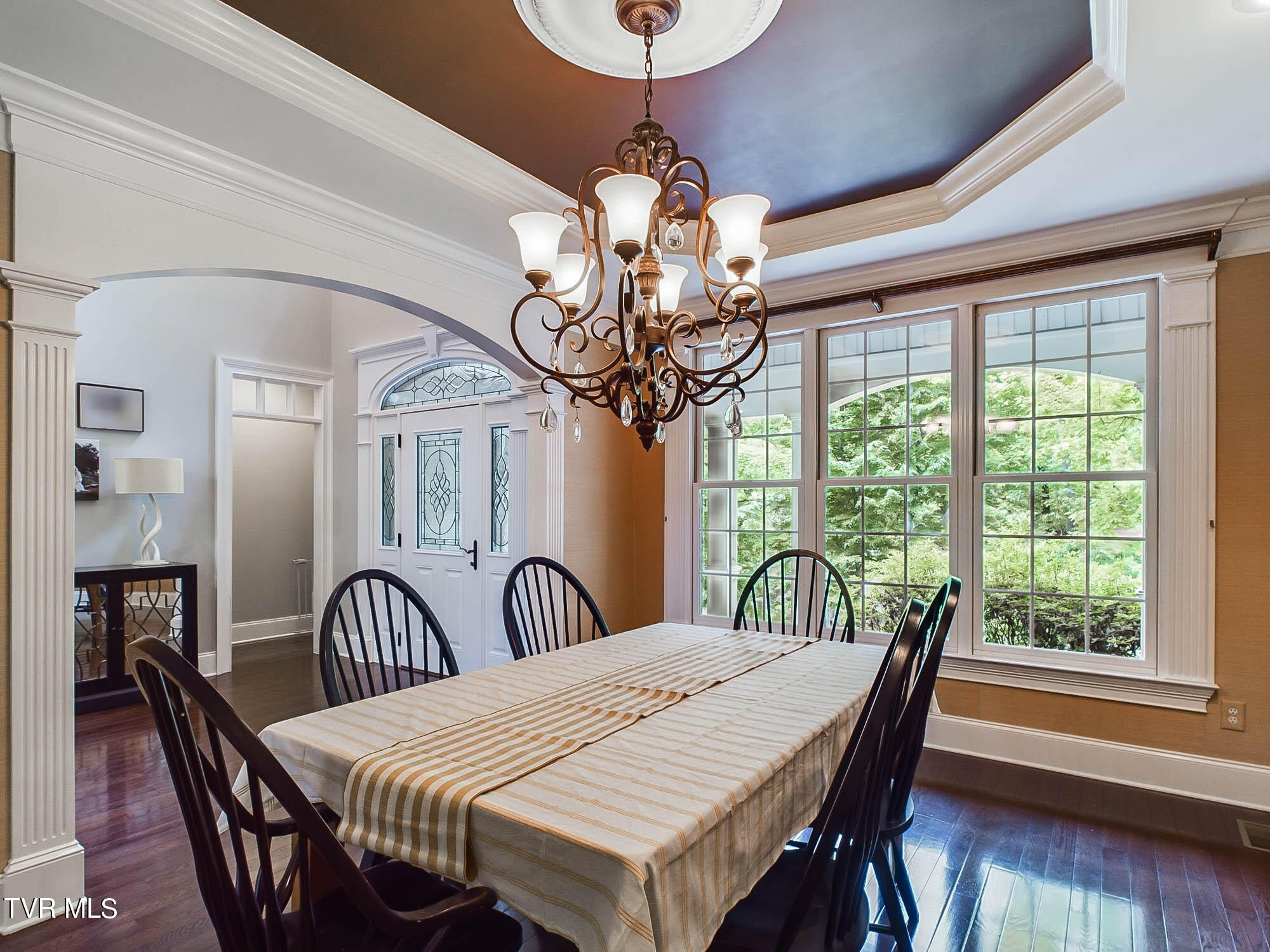 2660 Grand Oaks Drive