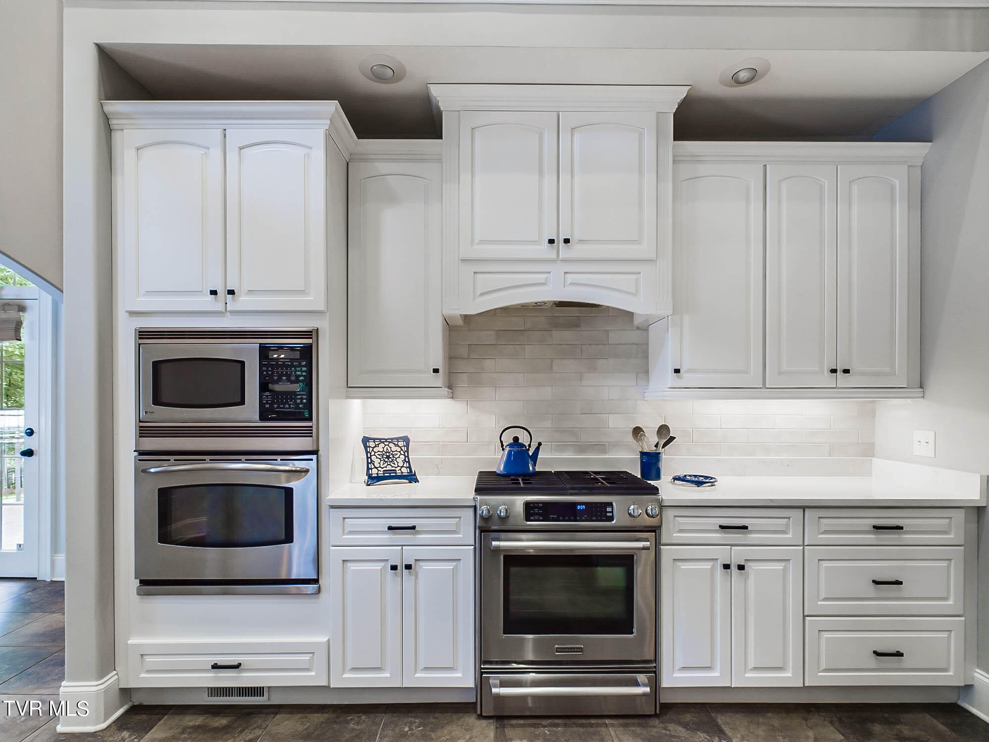 2660 Grand Oaks Drive