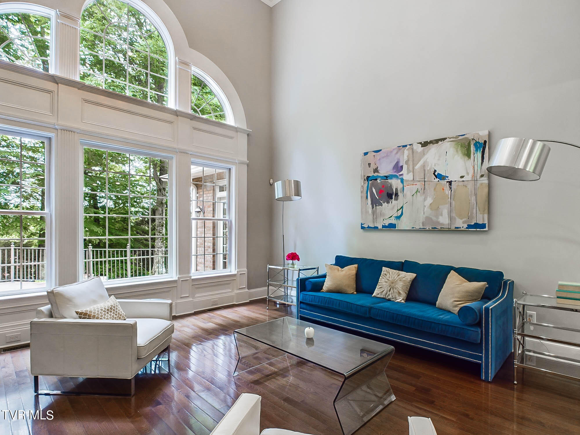 2660 Grand Oaks Drive