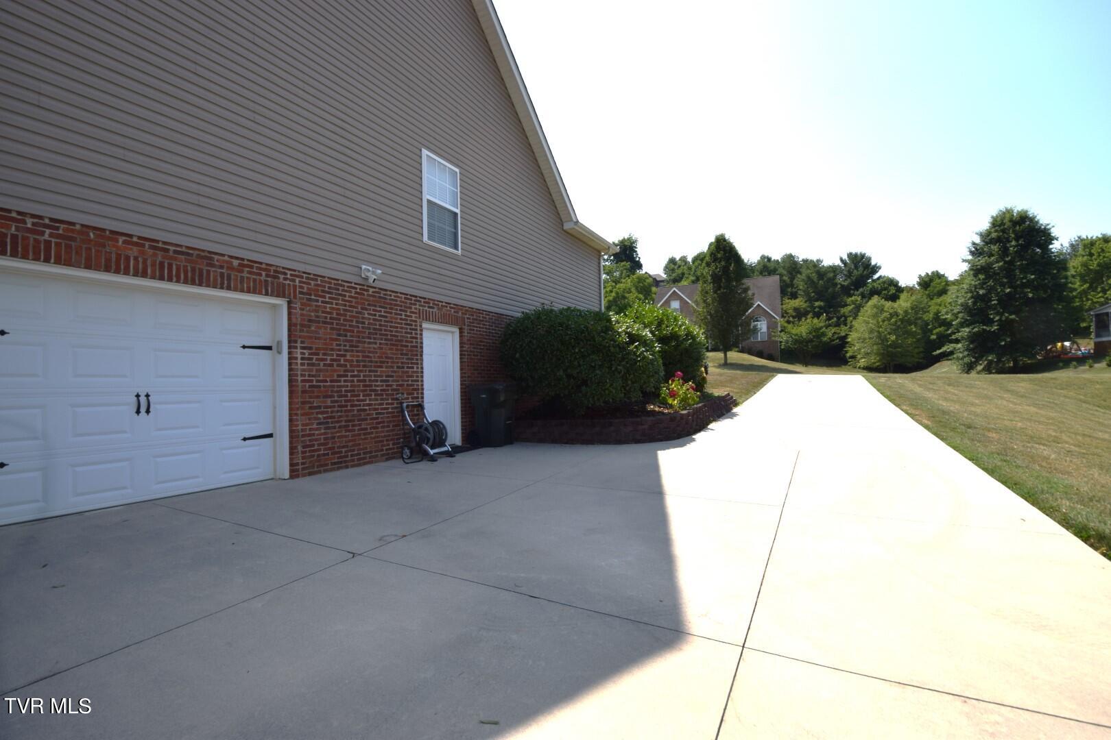 15 Grace Meadows Court