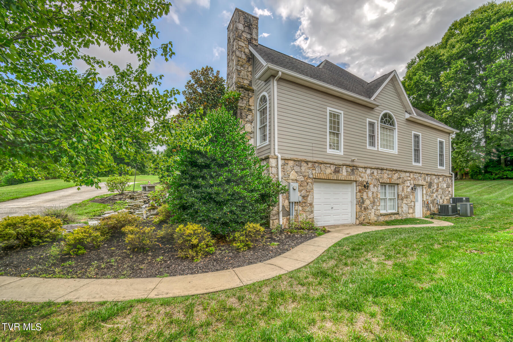 1010 Willows Trace Drive