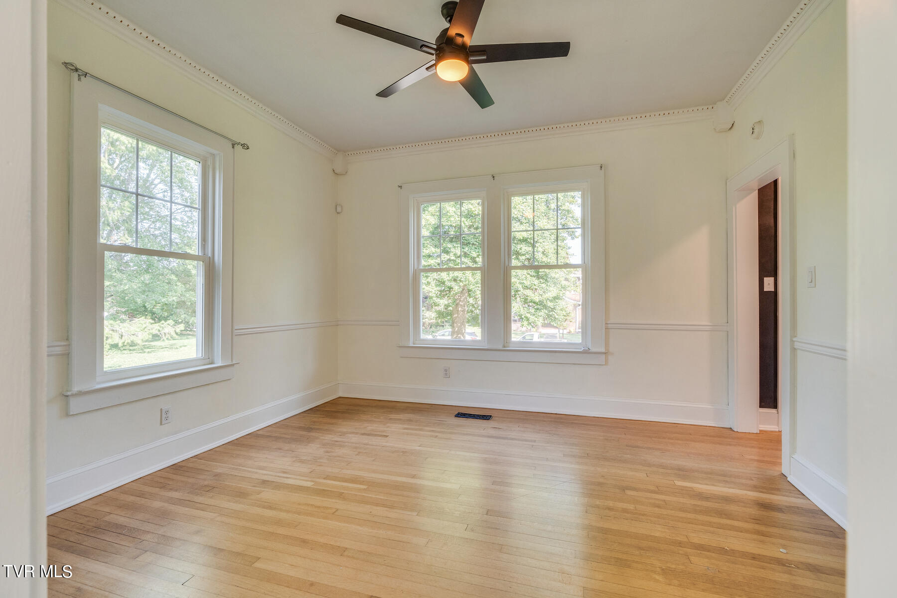 709 West Maple Street