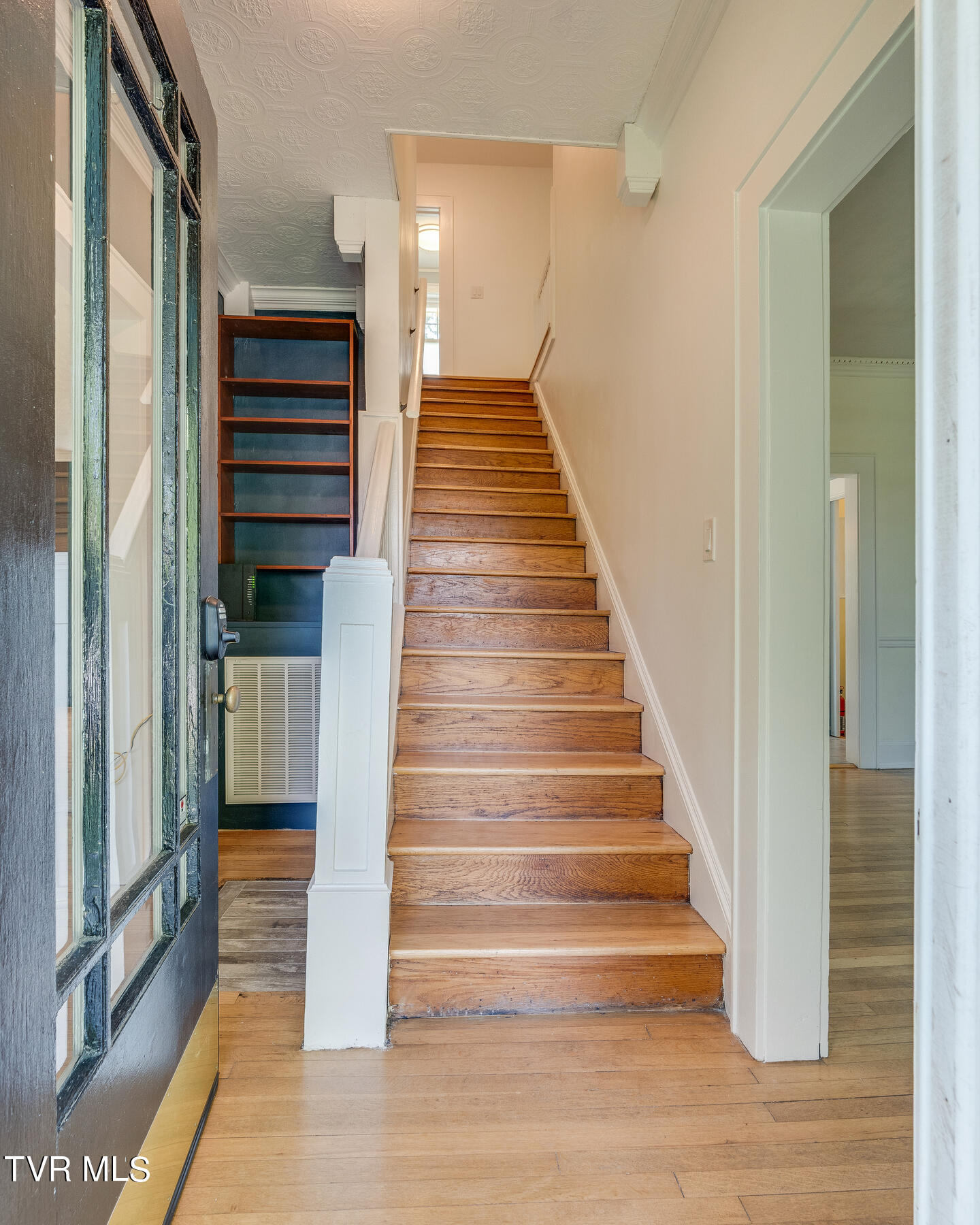 709 West Maple Street