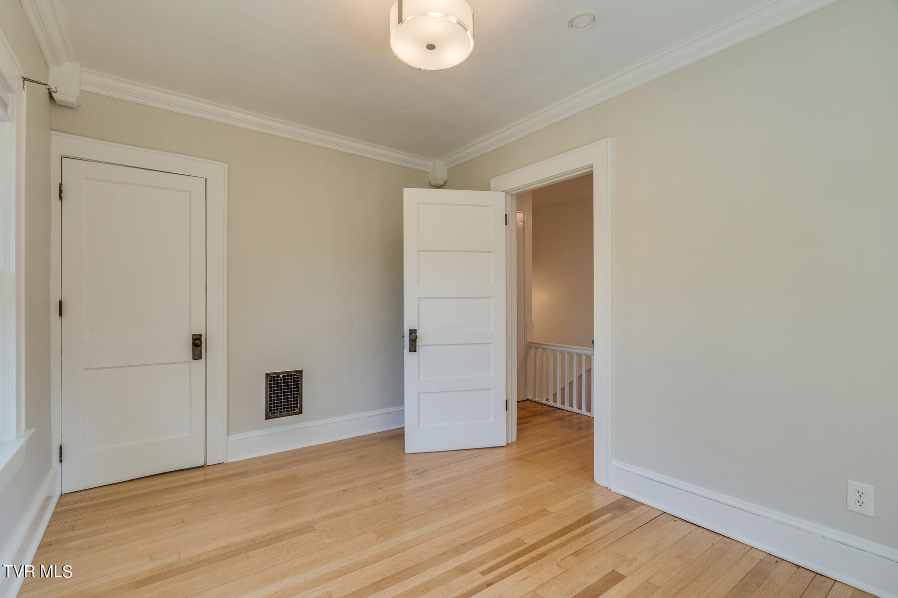 709 West Maple Street