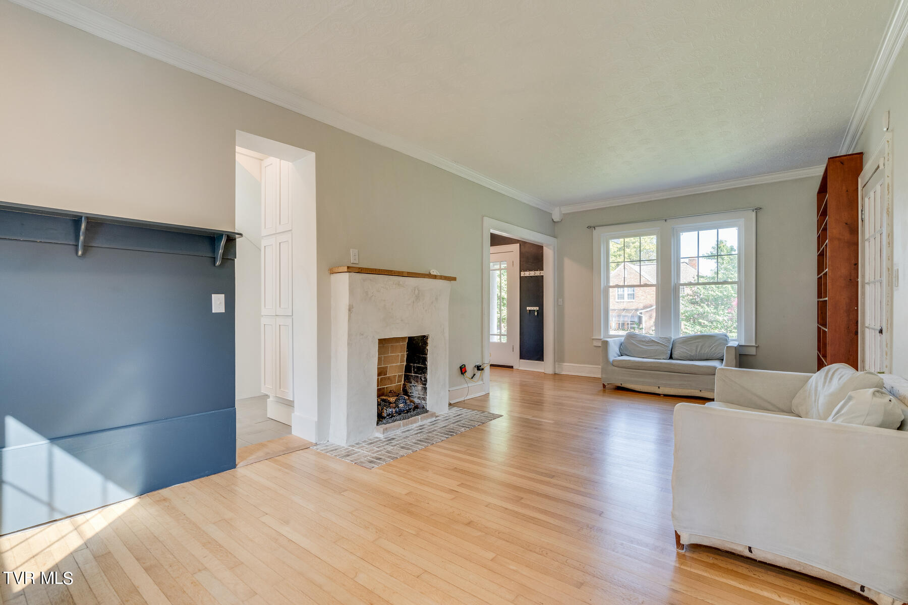 709 West Maple Street