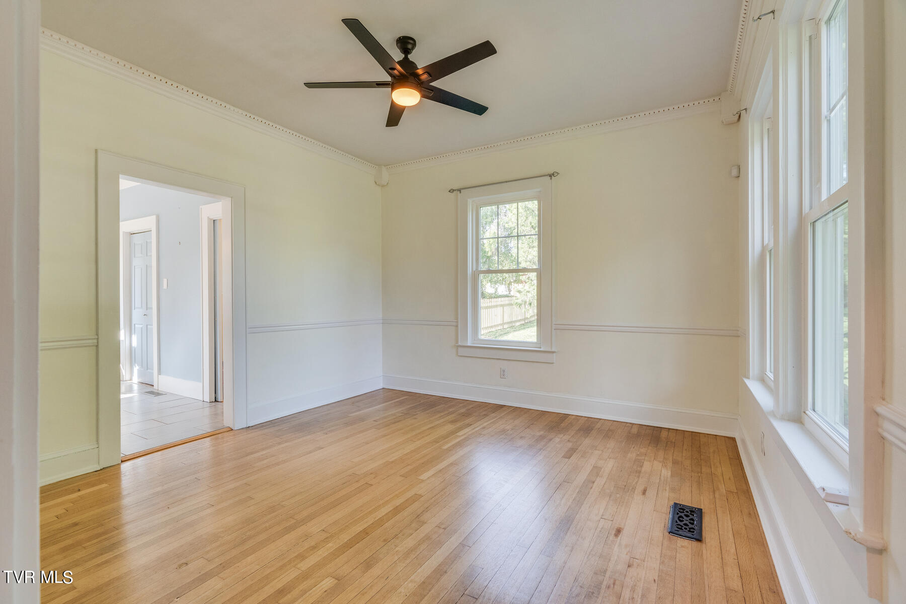 709 West Maple Street