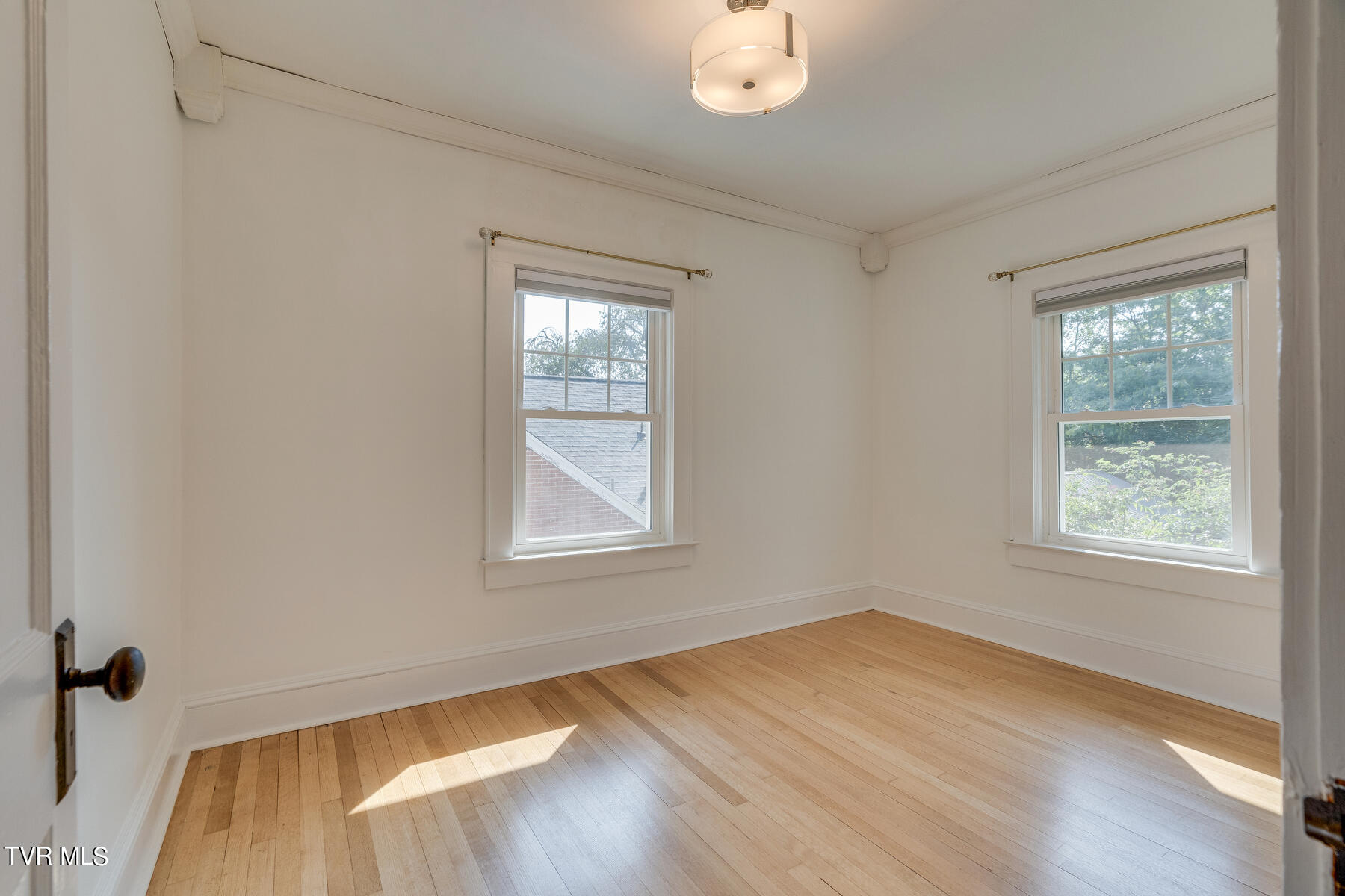 709 West Maple Street