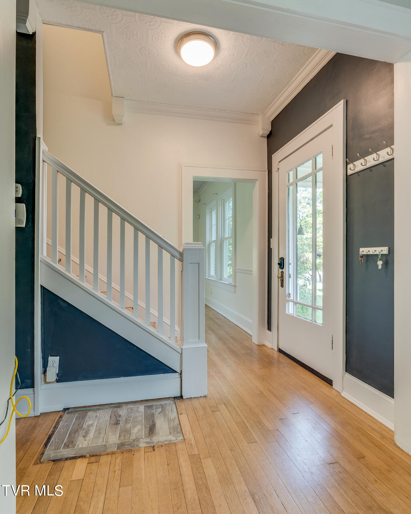 709 West Maple Street