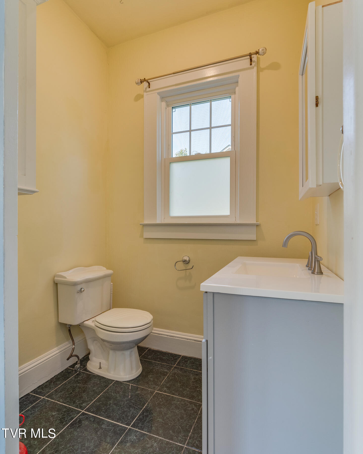 709 West Maple Street