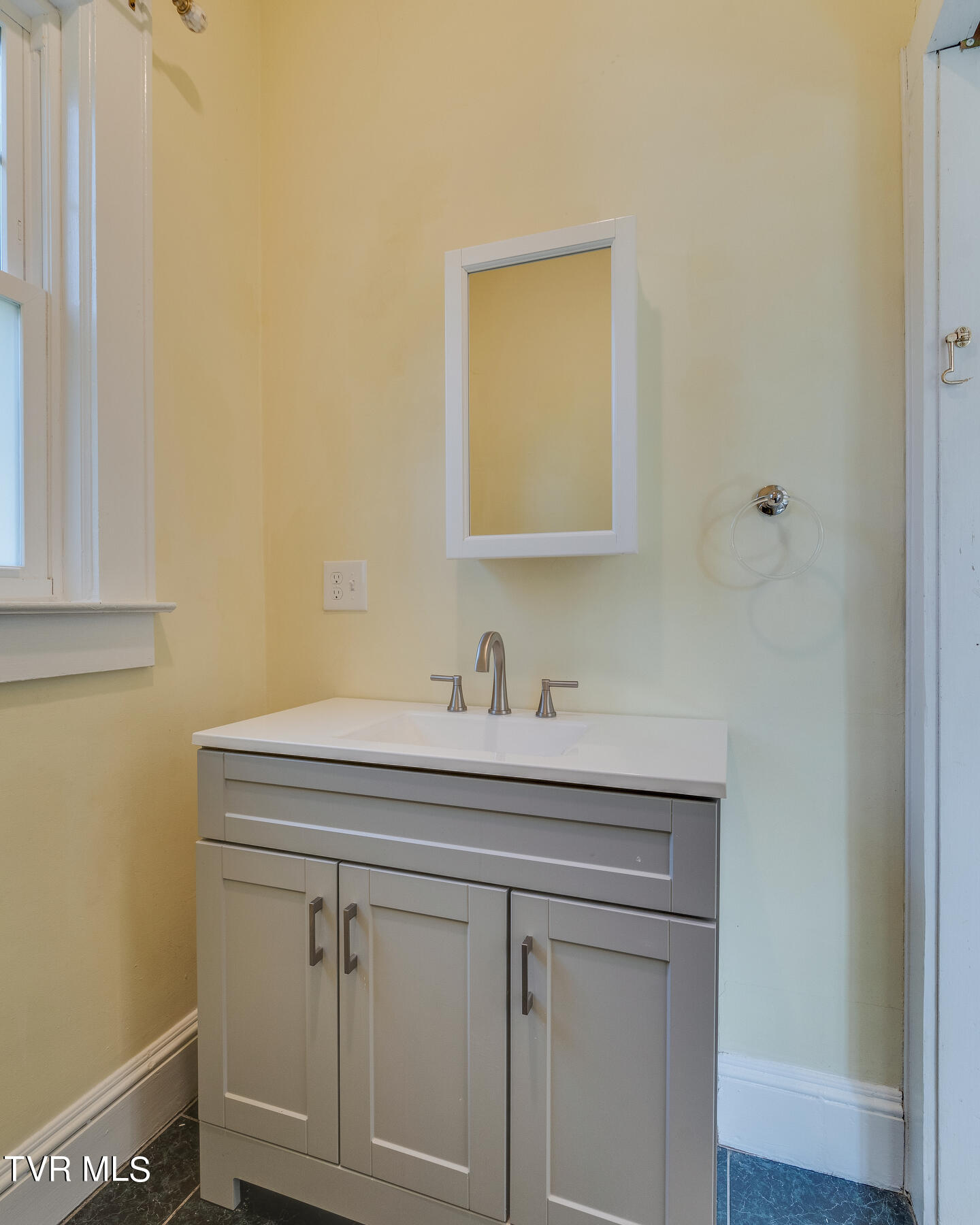 709 West Maple Street