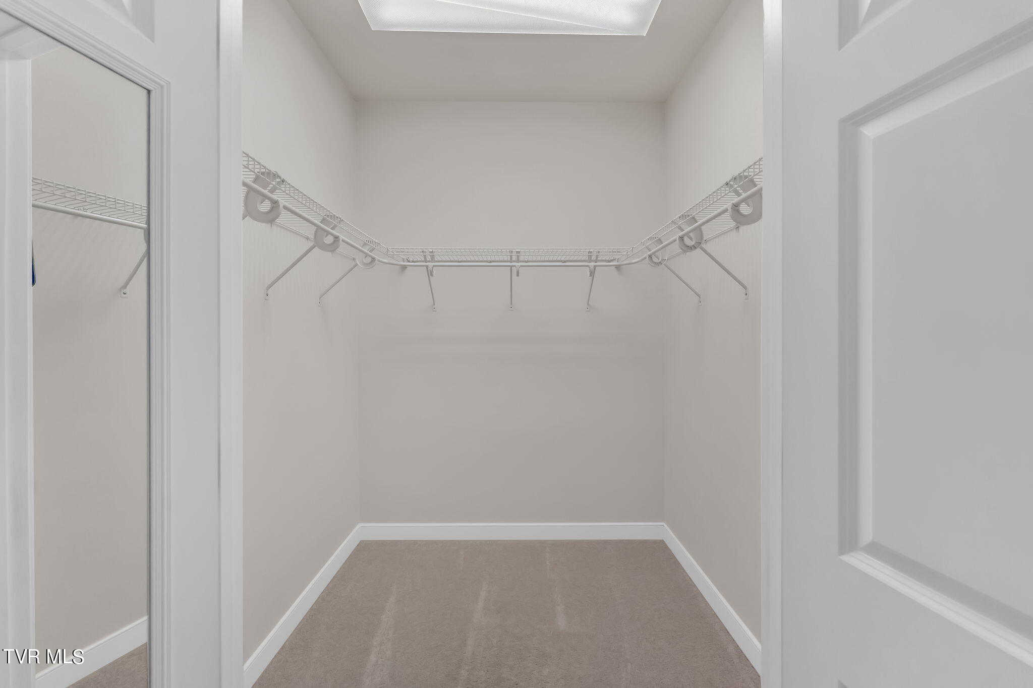 211 University Parkway, 14