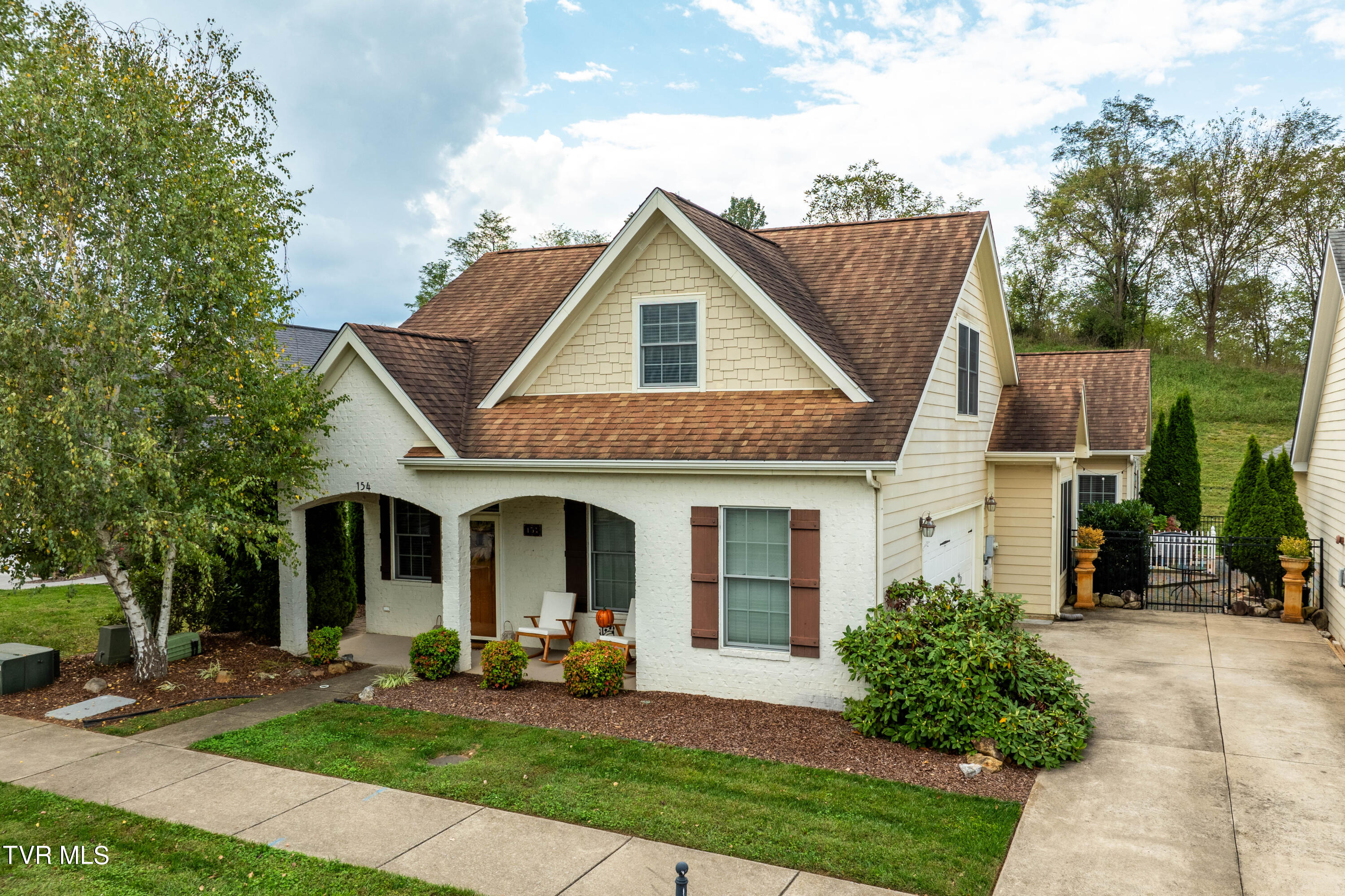 154 Devonshire Avenue