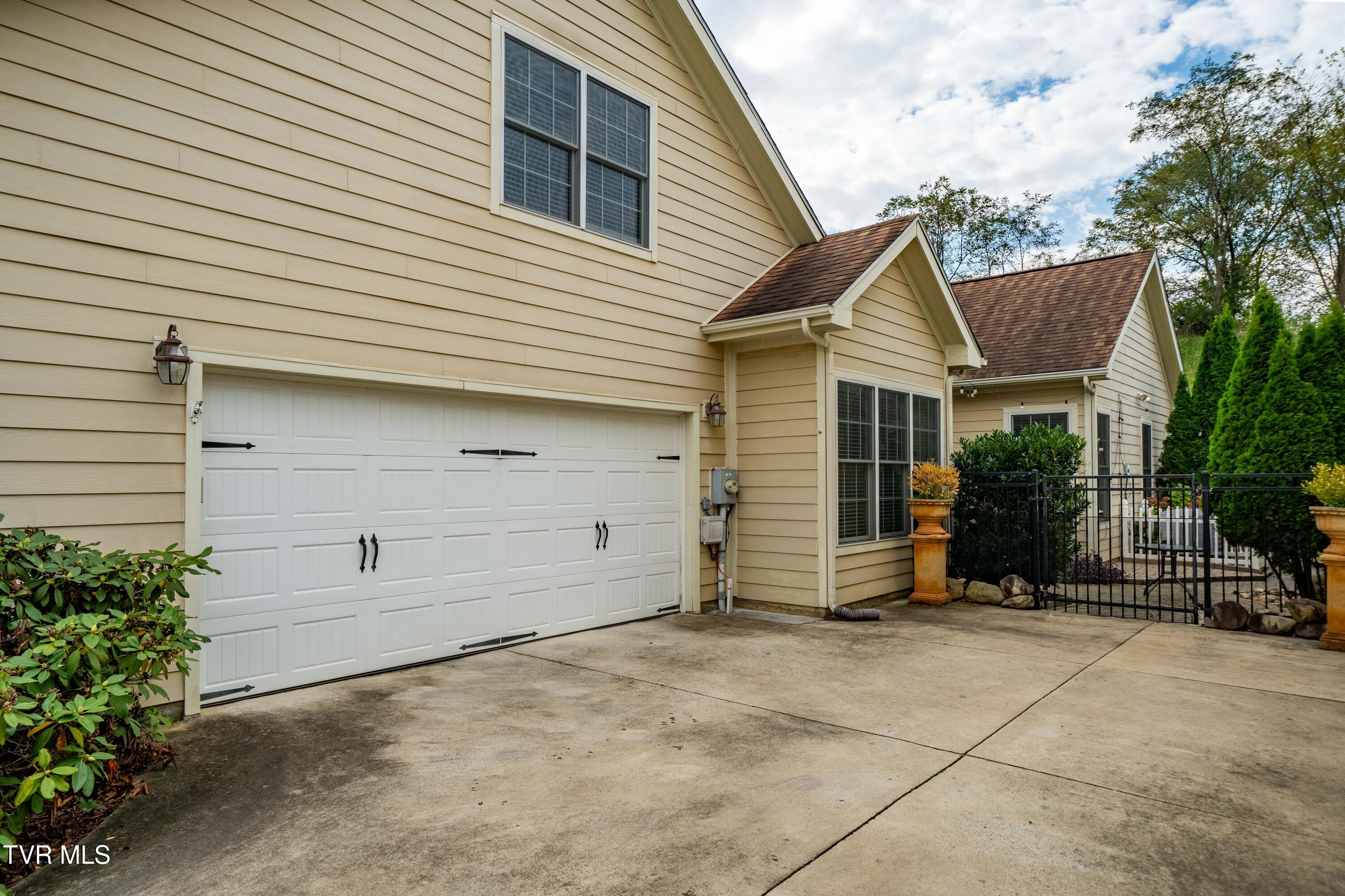 154 Devonshire Avenue