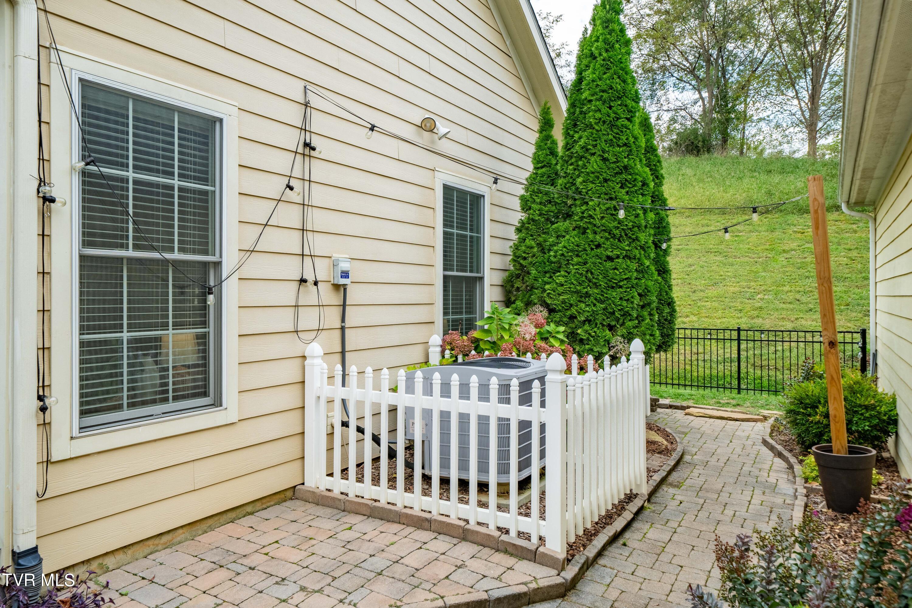 154 Devonshire Avenue