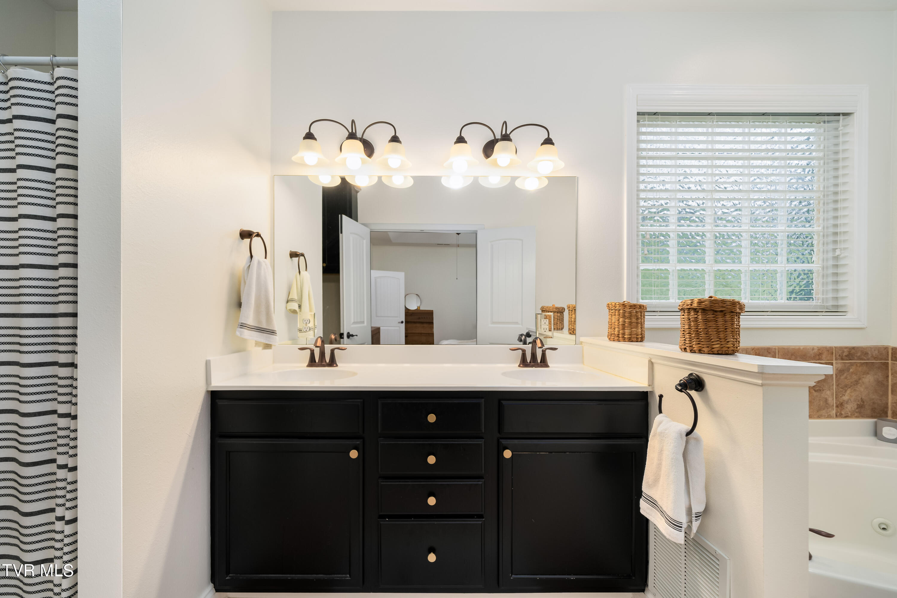 154 Devonshire Avenue