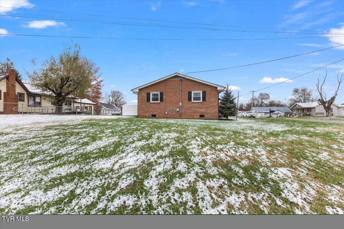 900 North Sycamore Street