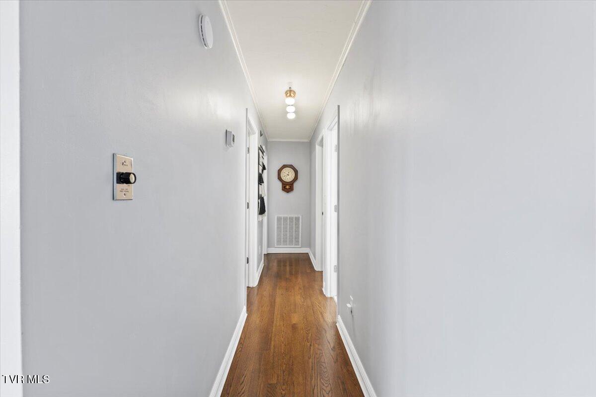 900 North Sycamore Street