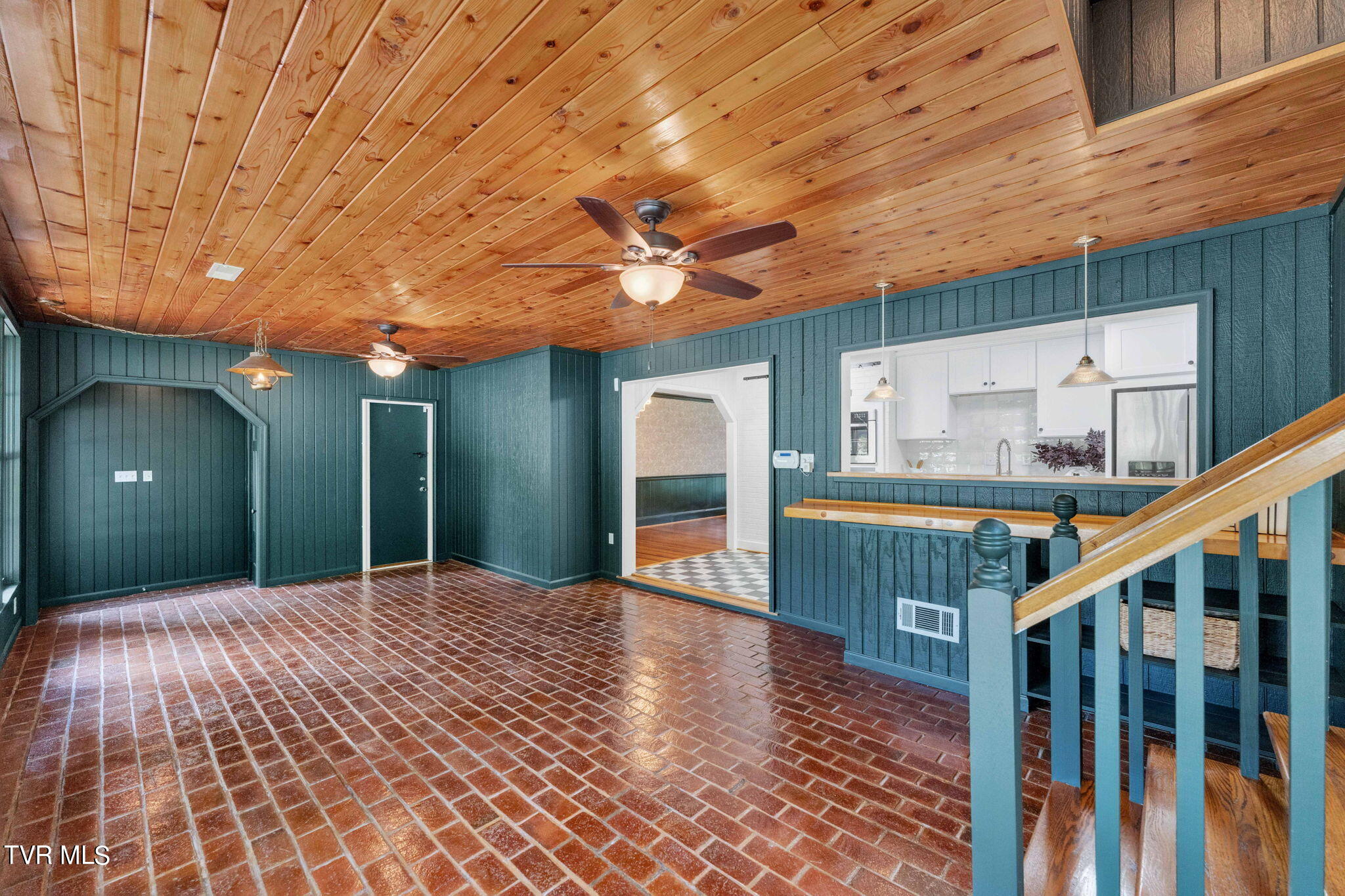 321 Poplar Hill Lane