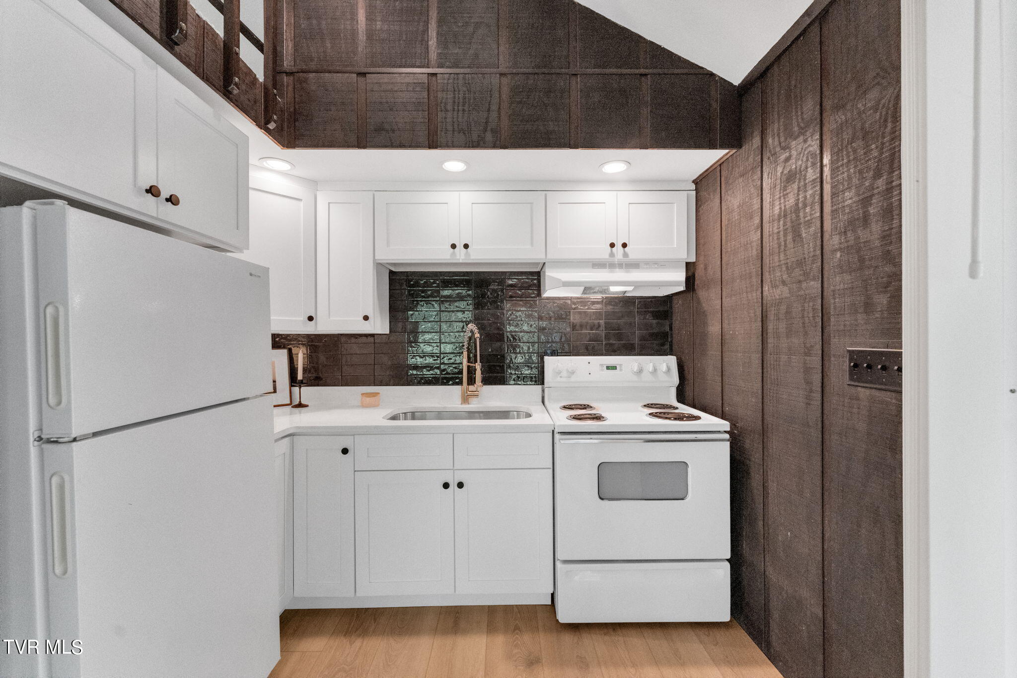 321 Poplar Hill Lane