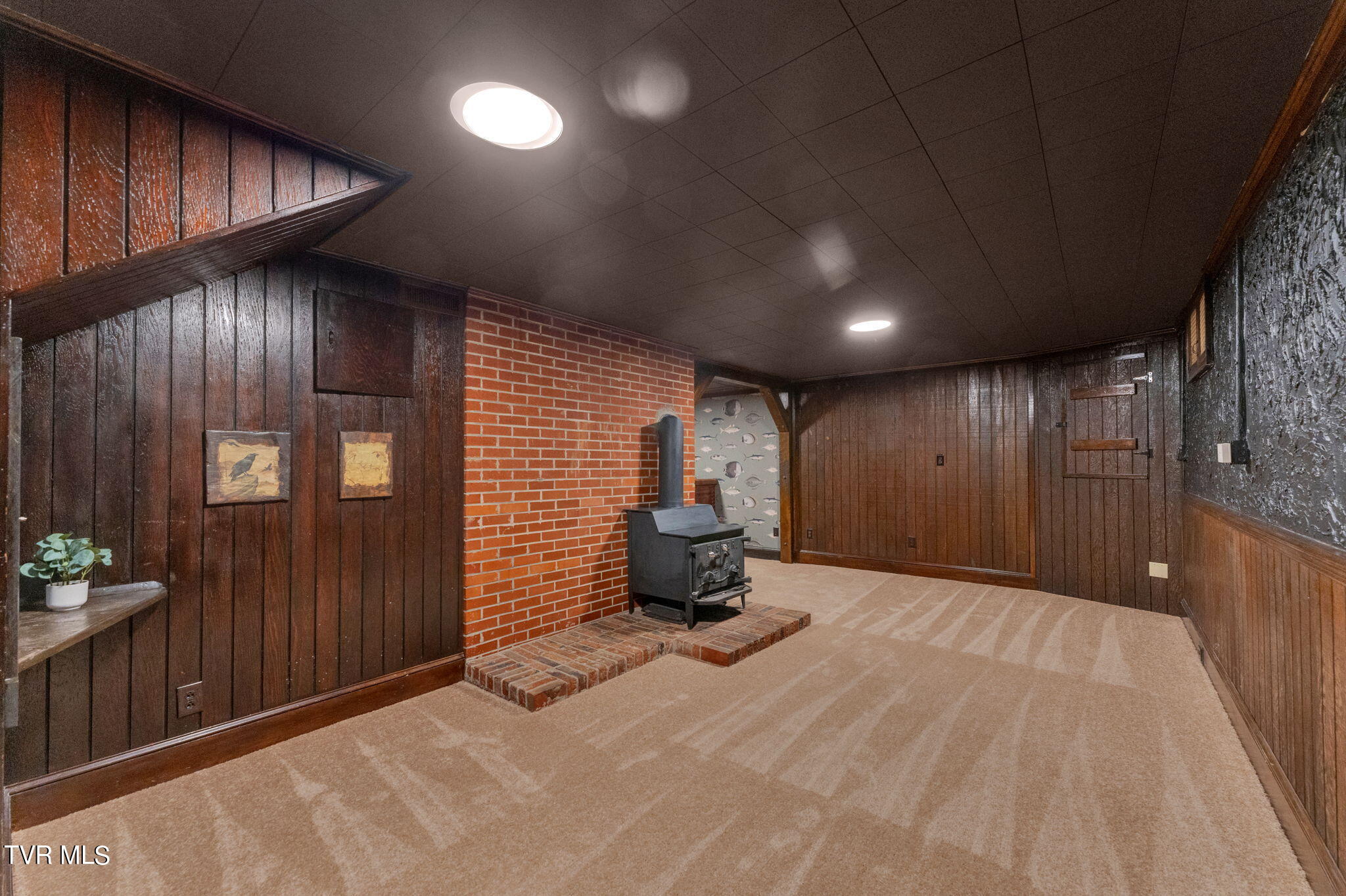 321 Poplar Hill Lane