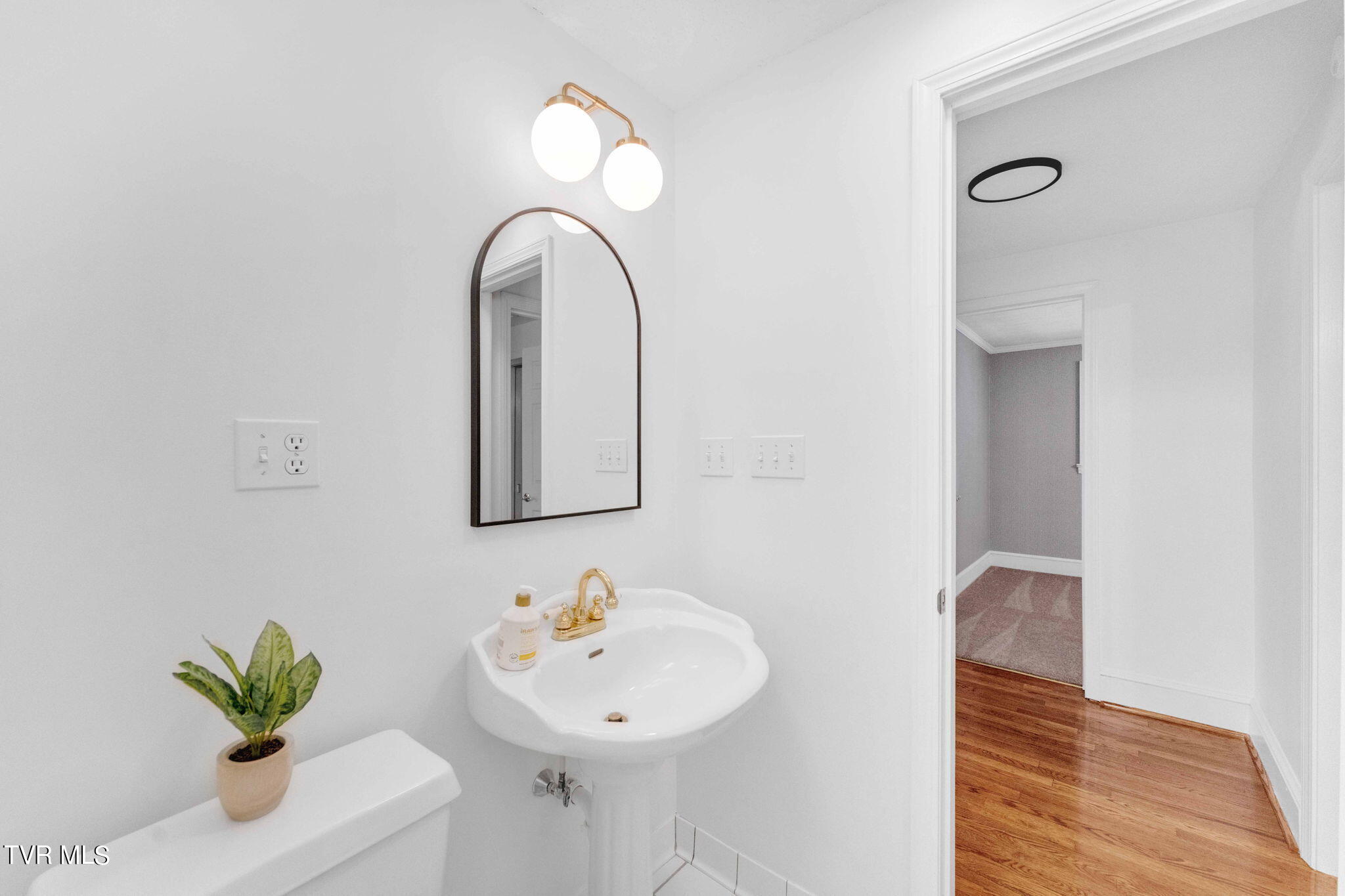 321 Poplar Hill Lane