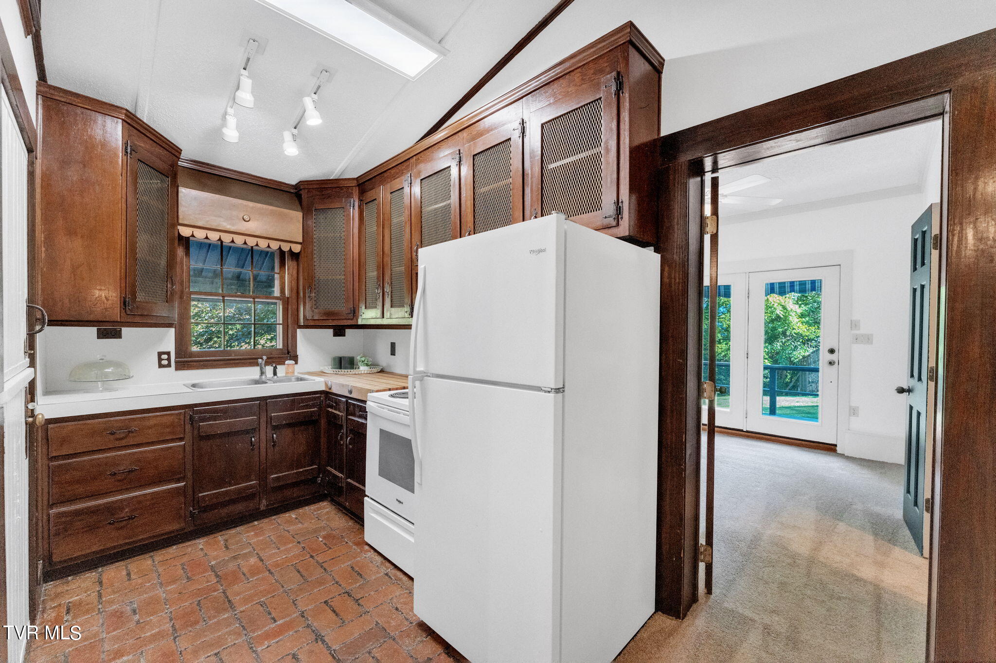 321 Poplar Hill Lane