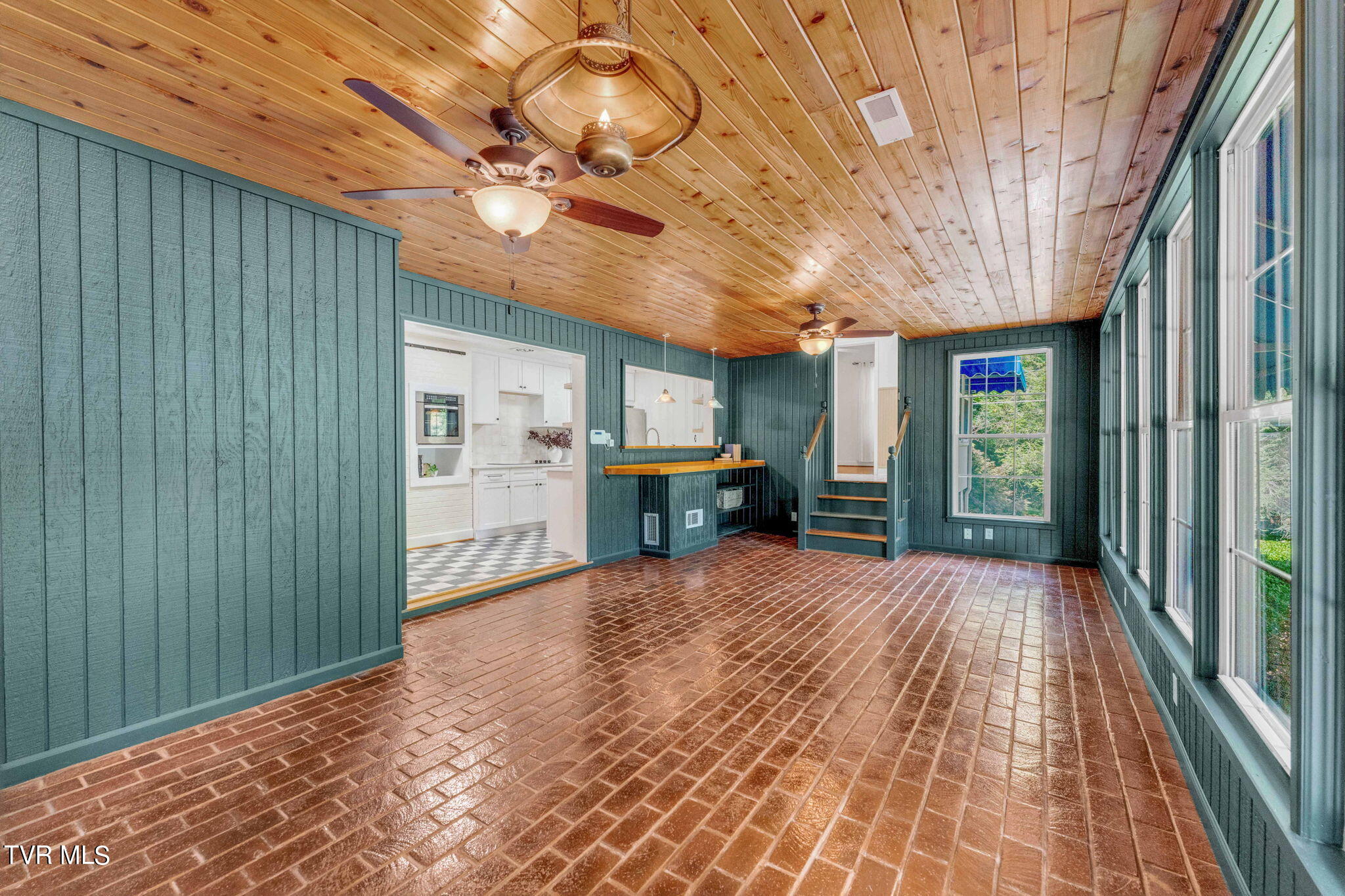 321 Poplar Hill Lane