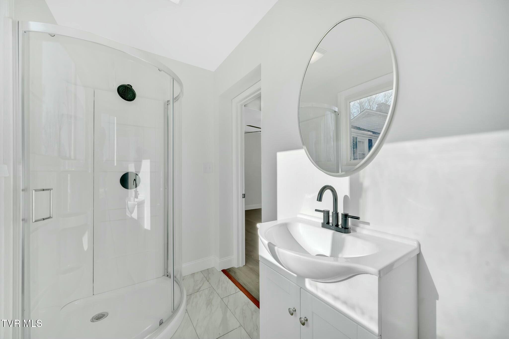 113 East 10th Avenue