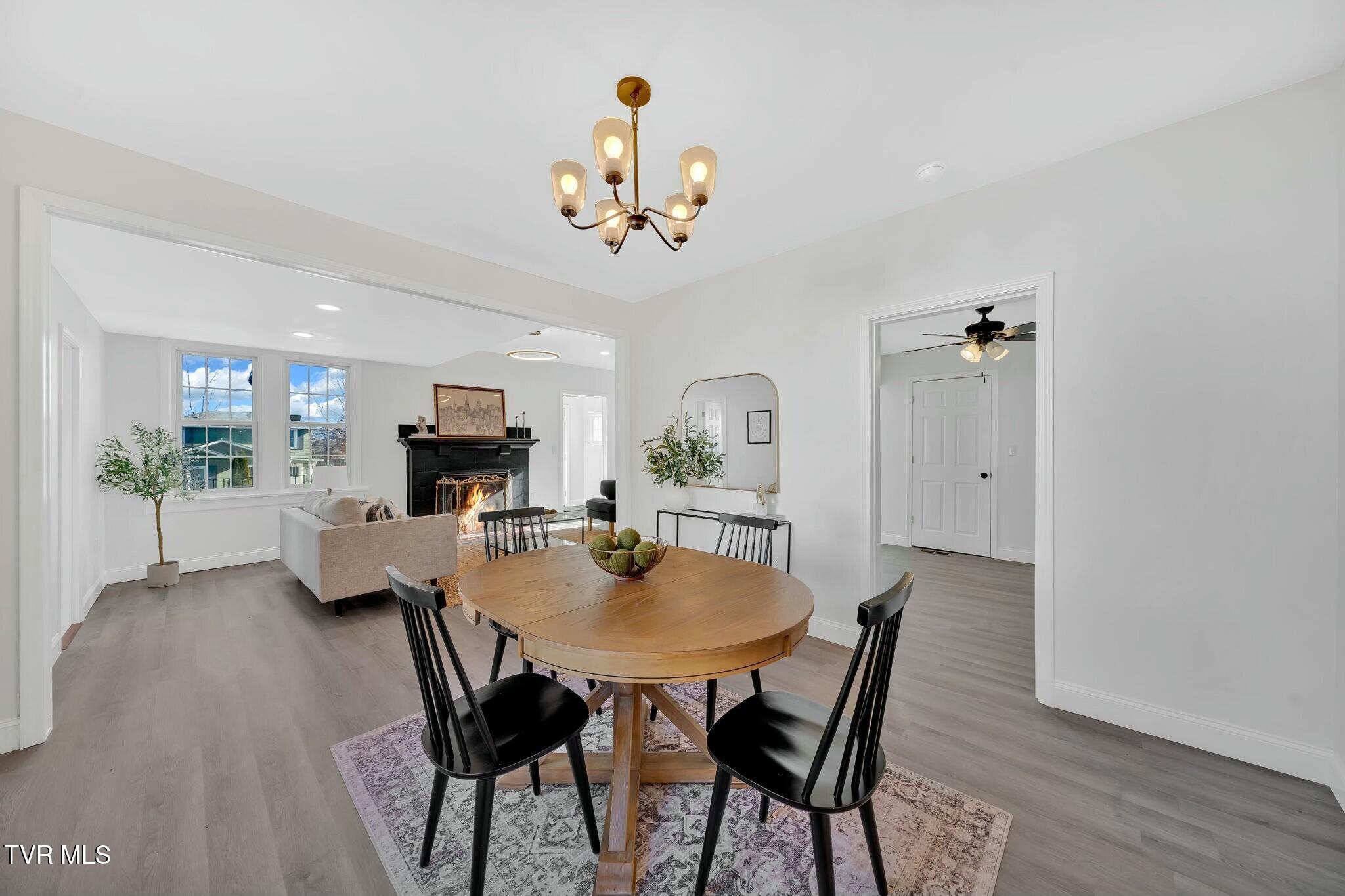 113 East 10th Avenue