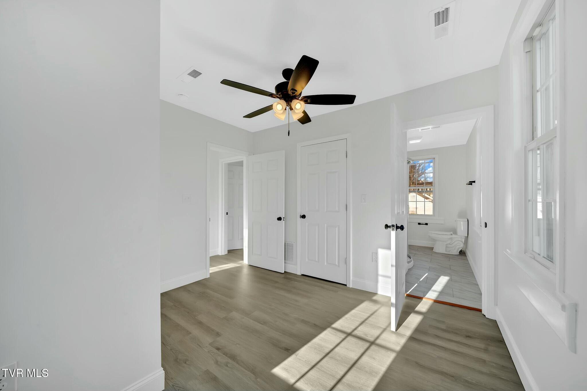 113 East 10th Avenue