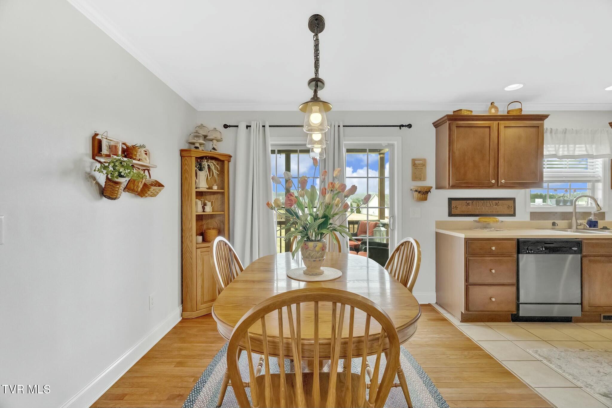 730 Walkers Bend Road