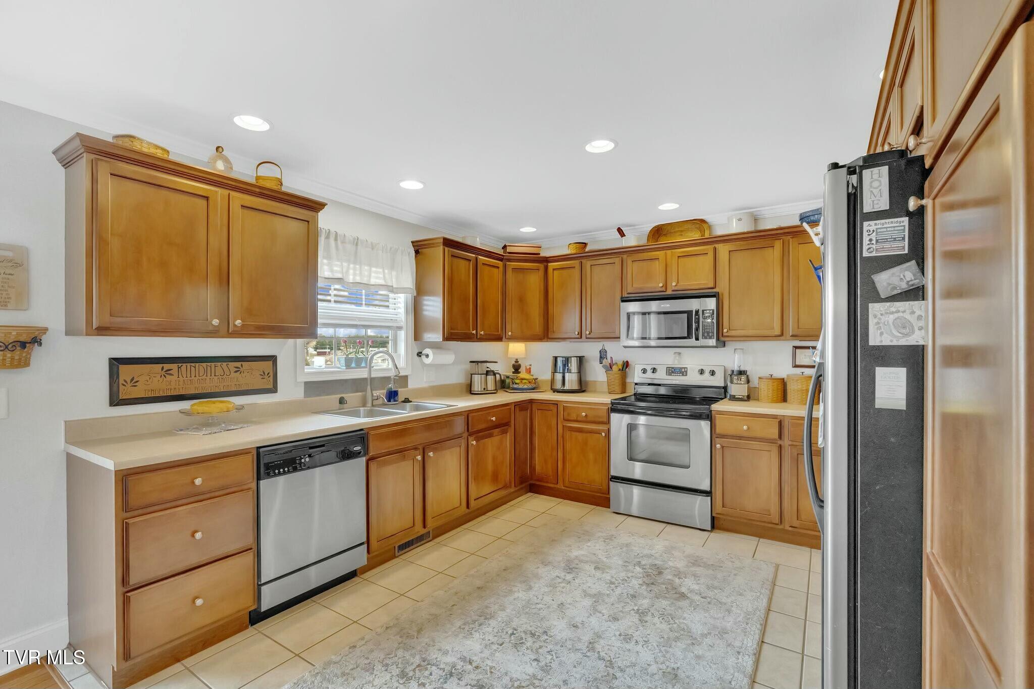 730 Walkers Bend Road